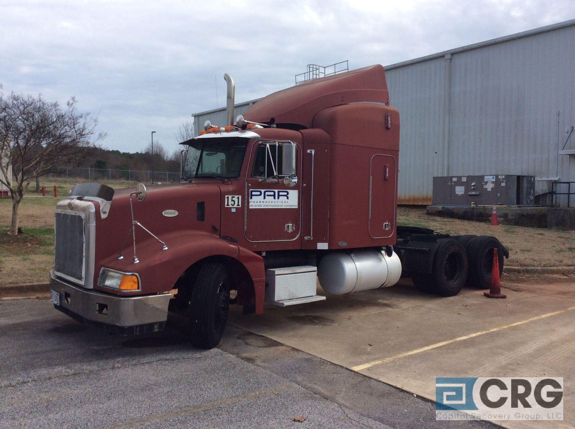 1998 Peterbilt Tractor, Unibed sleeper style cab, 1,162,878 miles, 11R22.5 tires, Cummins N-14 PRO