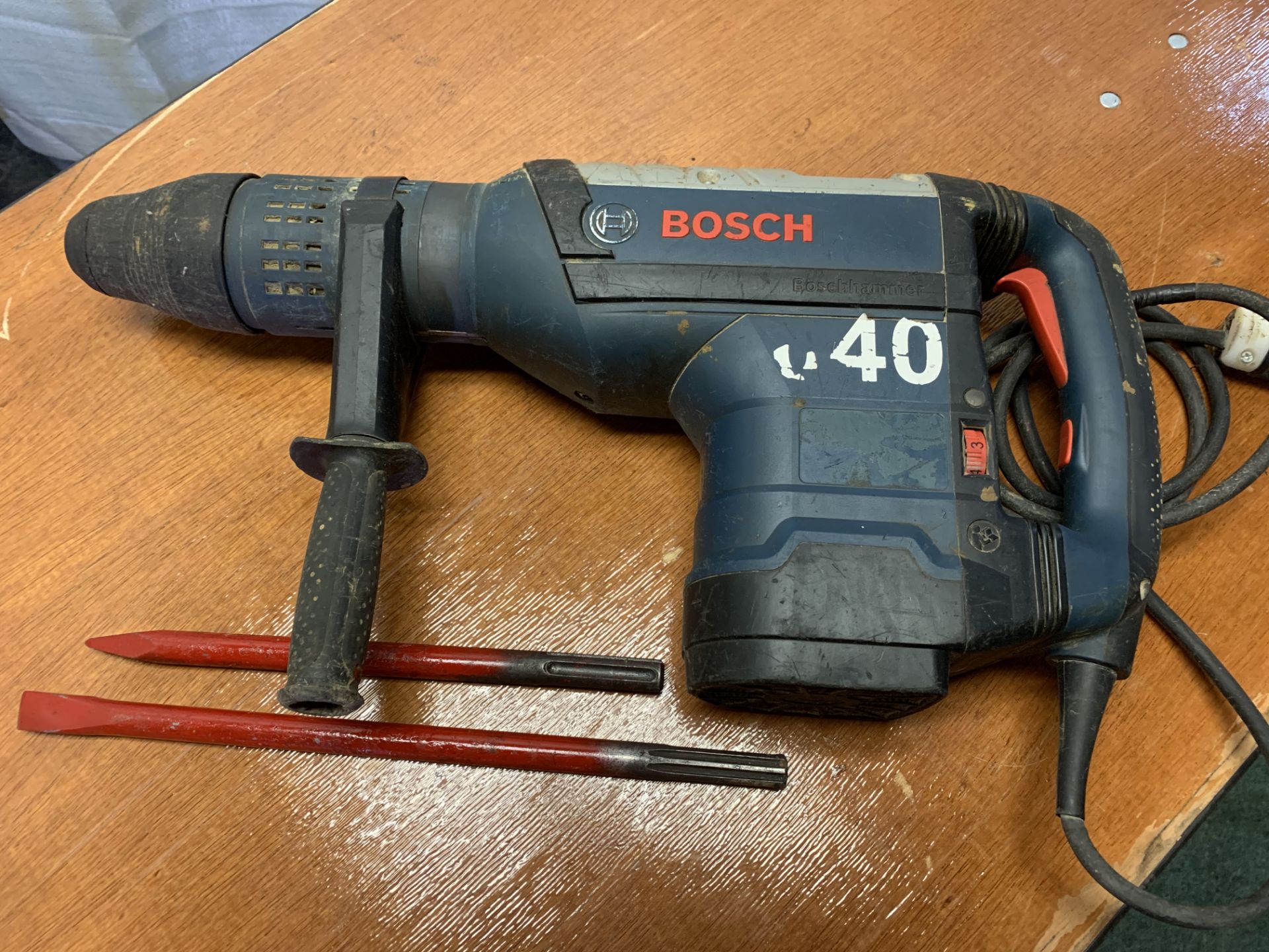 Bosch RH1255VC rotary hammer, point and chisel, s/n 702000545 - Image 2 of 2