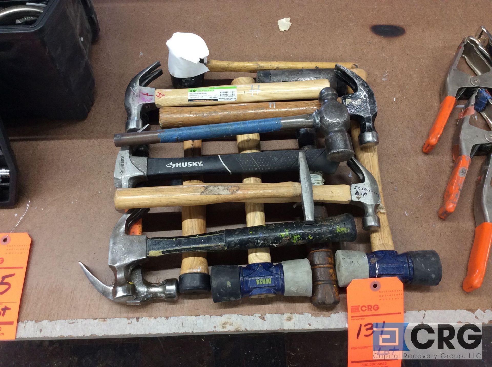 Lot of assorted hammers, to include claw, ballpen hammer, rubber mallet - Image 4 of 4