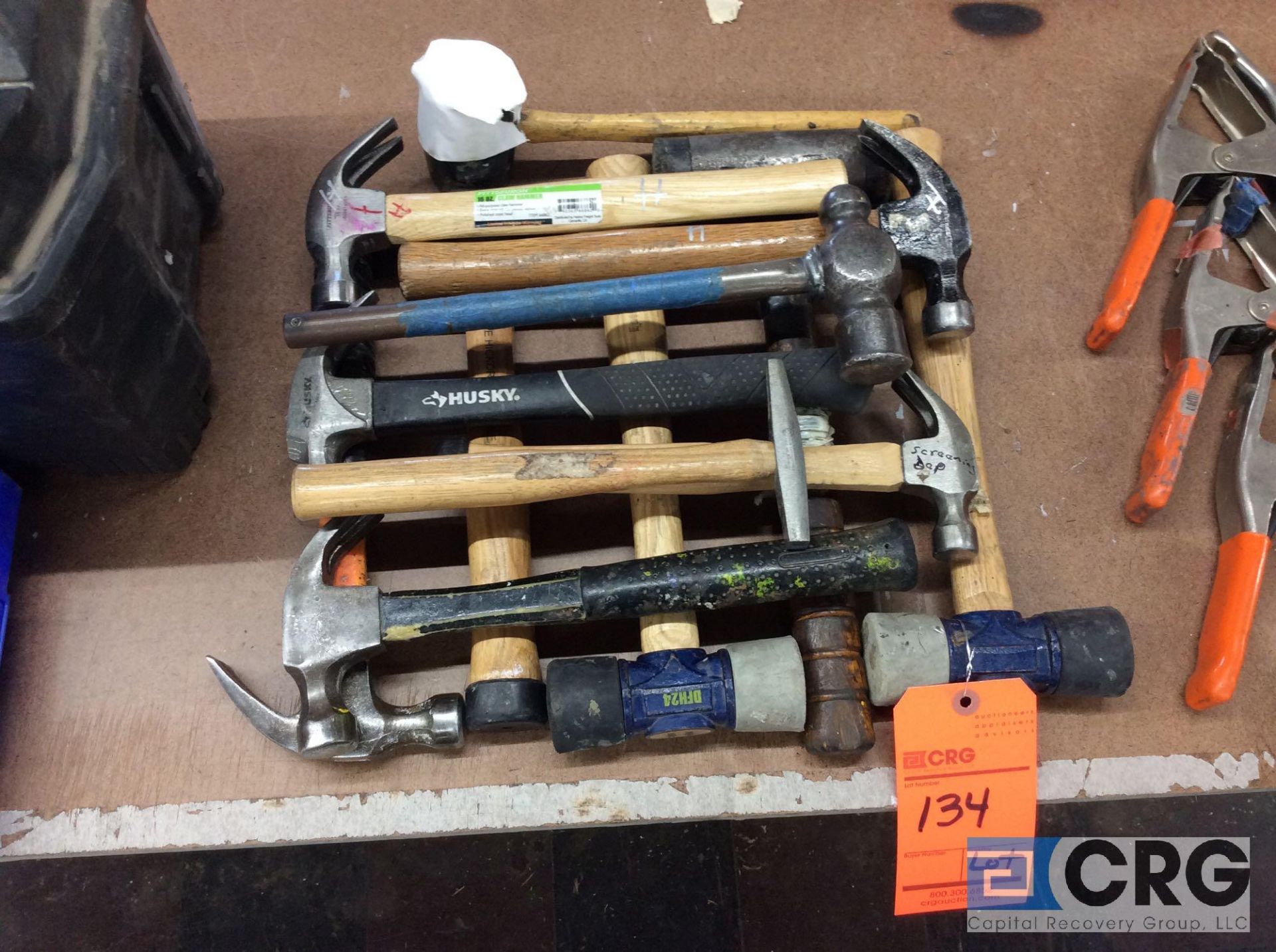 Lot of assorted hammers, to include claw, ballpen hammer, rubber mallet - Image 2 of 4