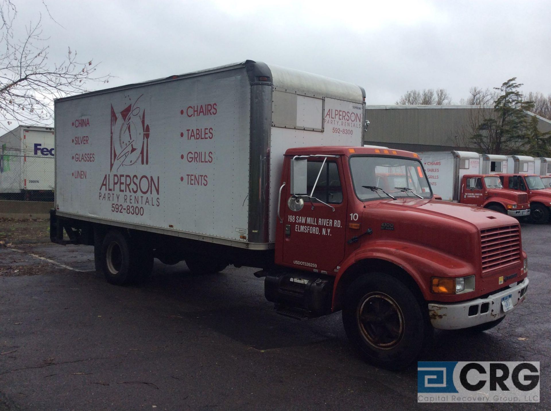 1998 International 20' box truck, DT466E ENGINE, A/T, Vinyl interior, Supreme Corp 20' box w/Maxon - Image 2 of 8