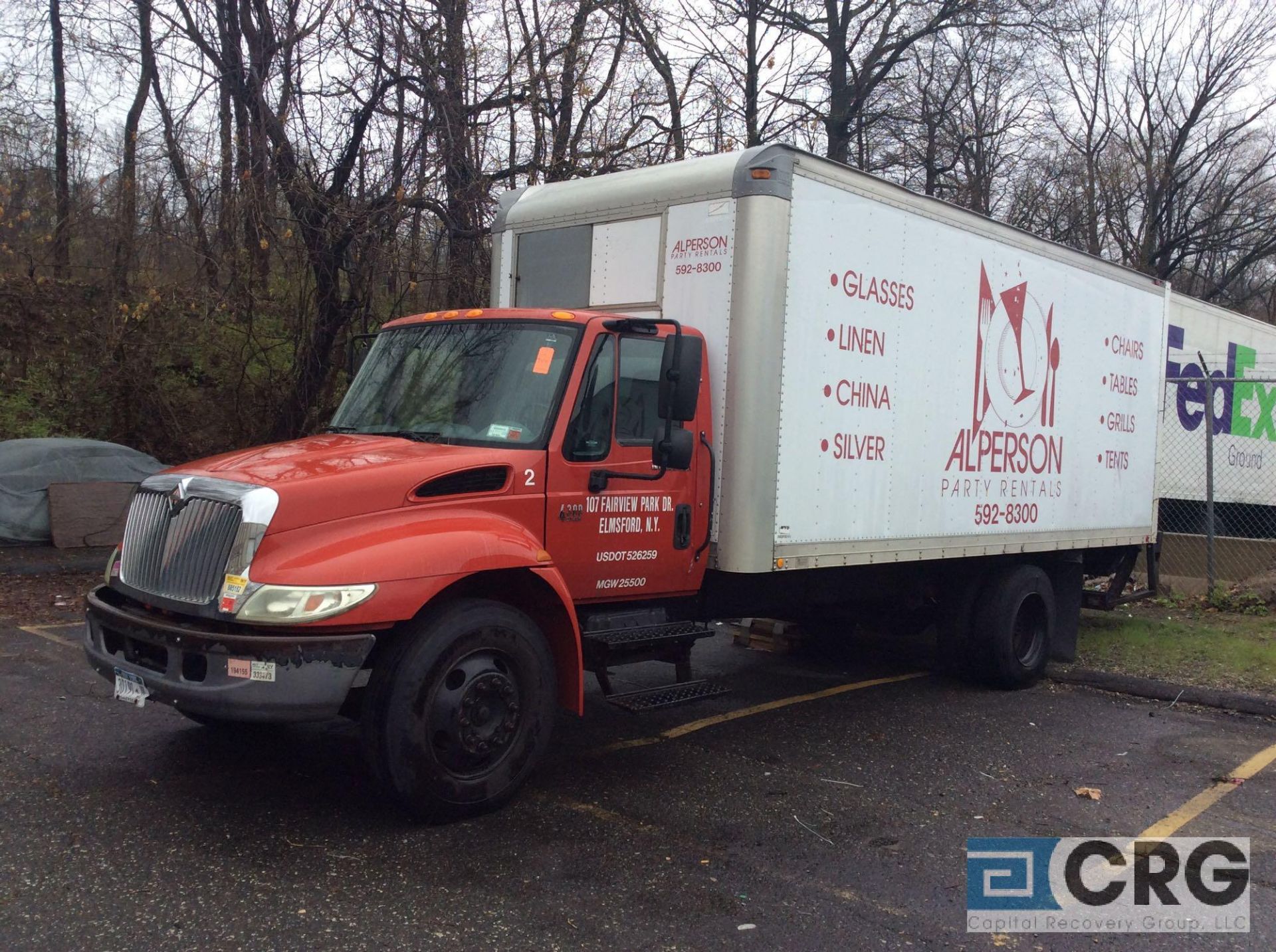 2003 International 20' box truck, DT466 ENGINE, A/T, Vinyl interior, Morgan 20' box w/Maxon lift