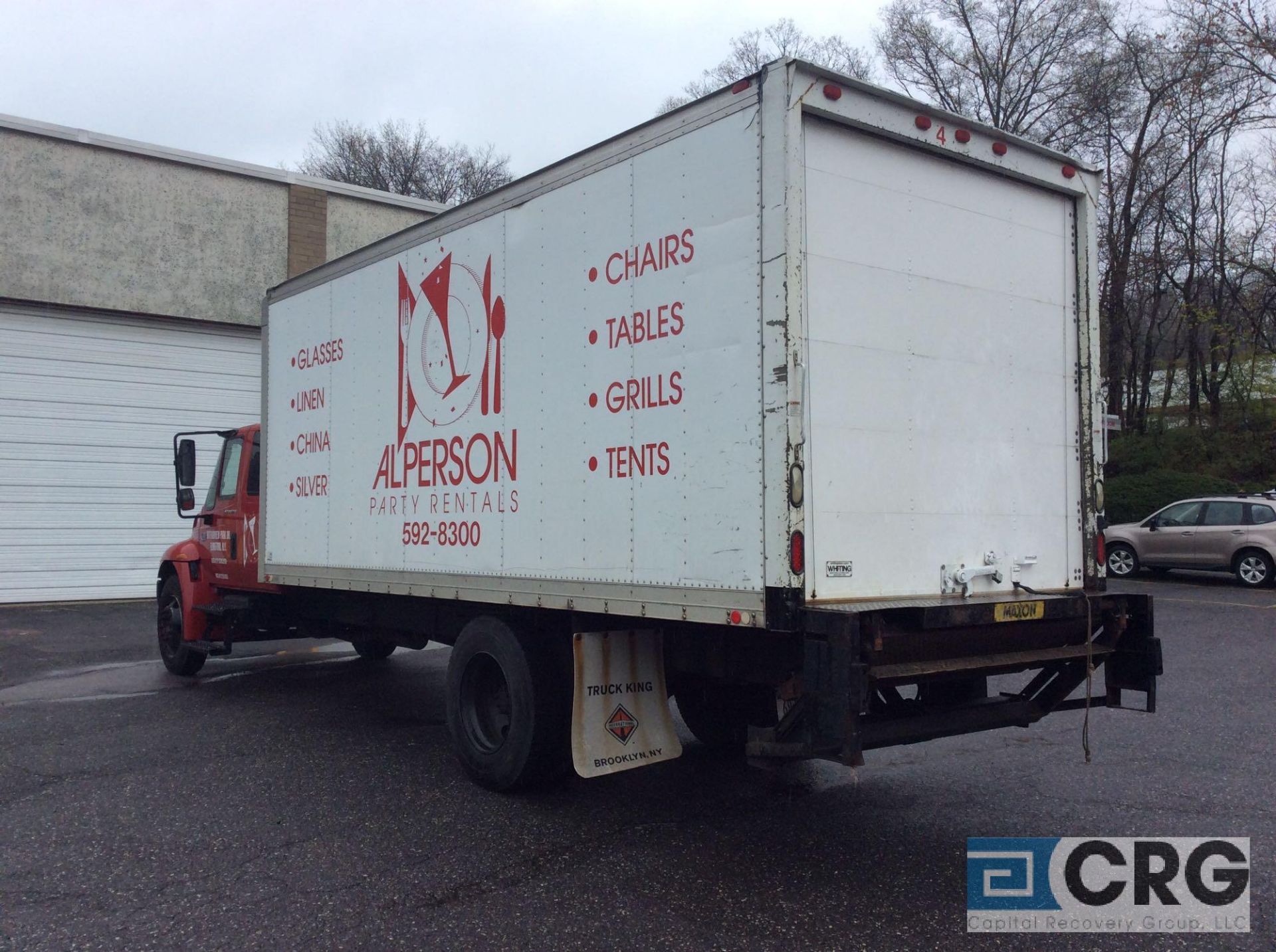 2006 International 20' box truck w/Extended Cab, DT466 ENGINE, A/T, Vinyl interior, Morgan 20' box - Image 4 of 8