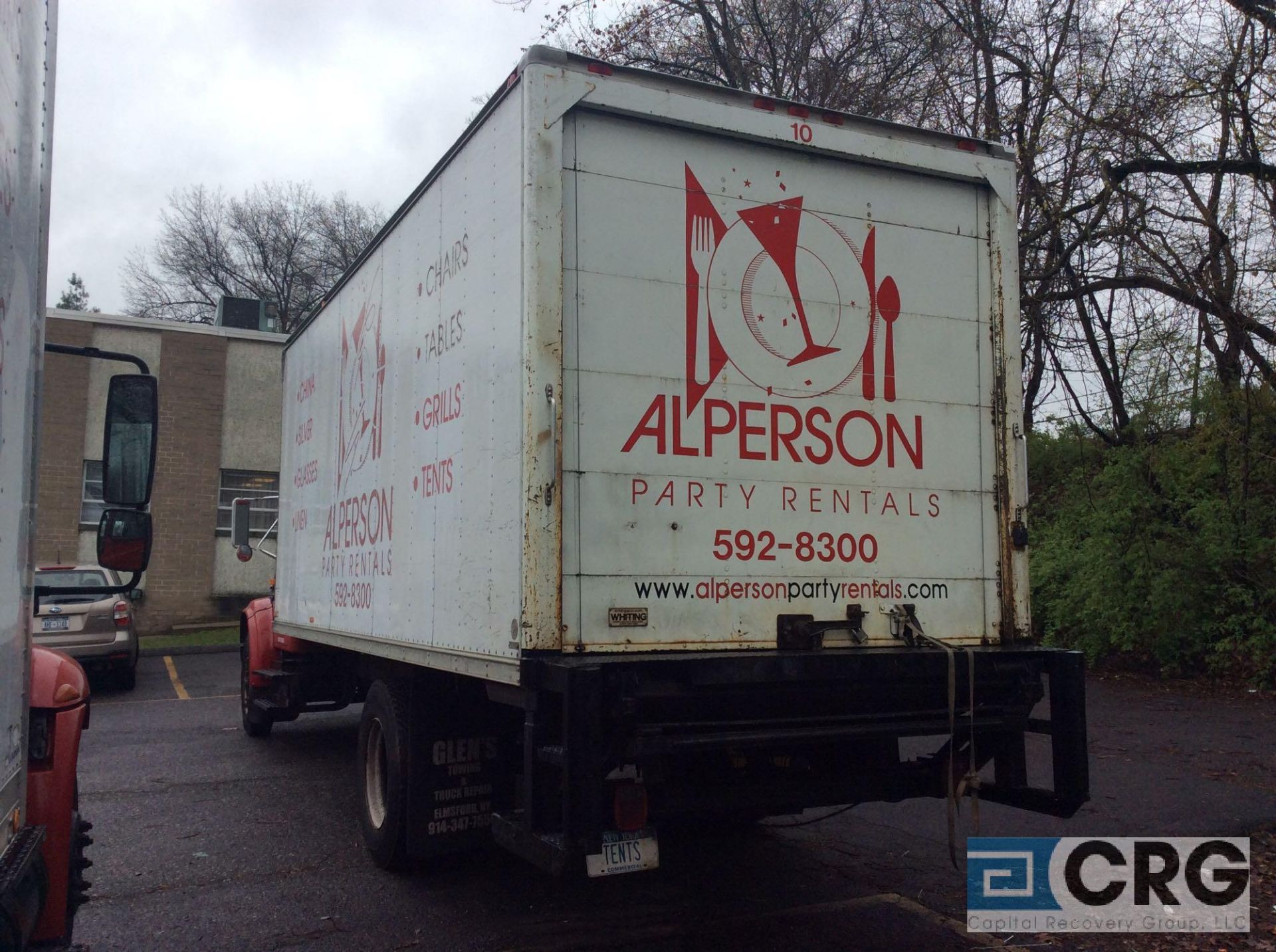 1998 International 20' box truck, DT466E ENGINE, A/T, Vinyl interior, Supreme Corp 20' box w/Maxon - Image 4 of 8