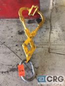 lifting clamp with D-ring