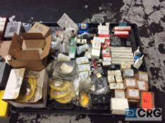 Lot of electrical parts, (CONTENTS OF 3 SKIDS)