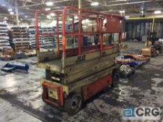 JLG 2033-E electric platform manlift, 1,206 hours, 20 feet high / 750 lb capacity, solid tires,