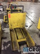 Southworth electric/ hydraulic tipping table lift, 2000 lb capacity