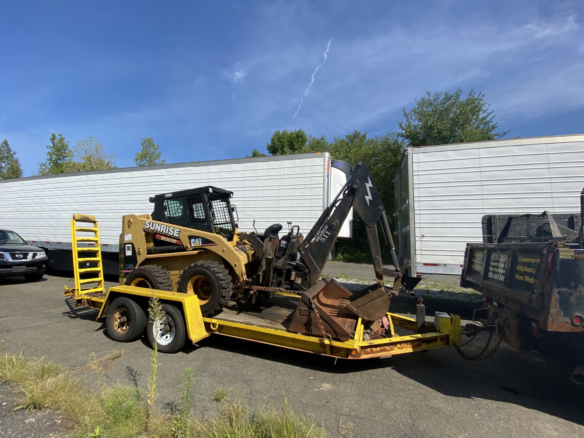 2000 CAT 246 skid steer loader, 2,890 hrs., with GP bucket, auxiliary hydraulics, fork attachment - Image 4 of 4