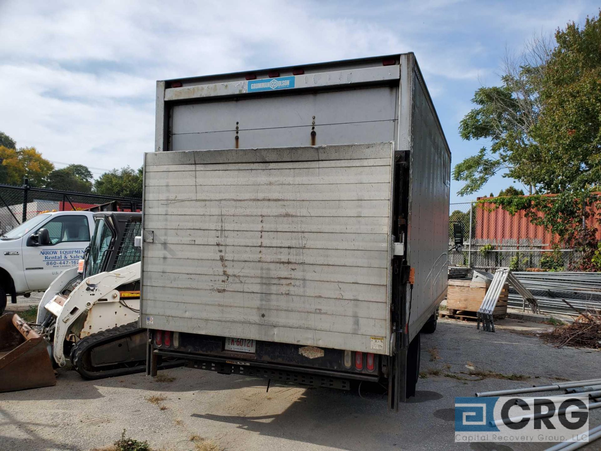 2001 Isuzu silver edition 16’ box truck vin J17003294 with 19,980 miles, turbo intercooled Diesel - Image 4 of 8