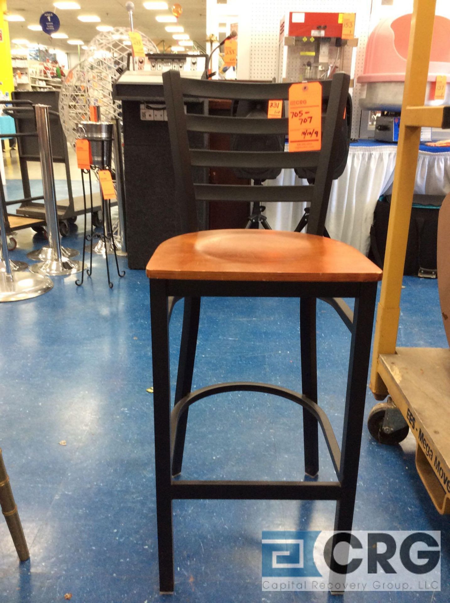 Lot of (9) black/cherry 2 tone bar stools