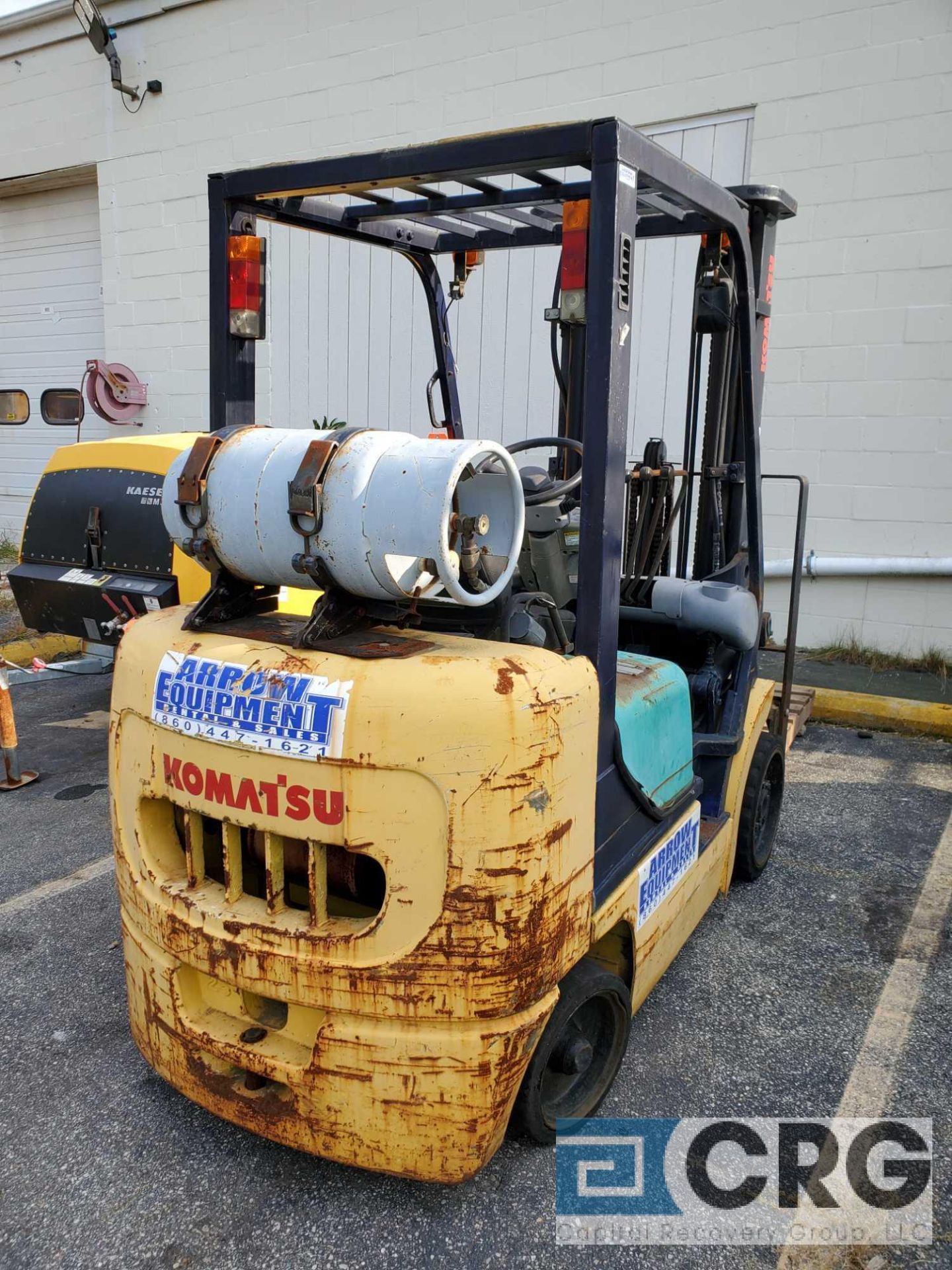 Komatsu LP forklift, 4500# cap., 5776 hours, ROPS, solid tires, 3 stage mast, 188 inch lift - Image 3 of 5