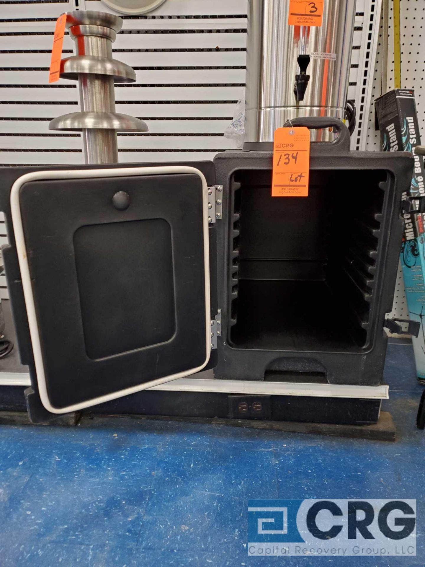 Lot of (2) assorted Carlisle and cambro portable food warmers - Image 2 of 4