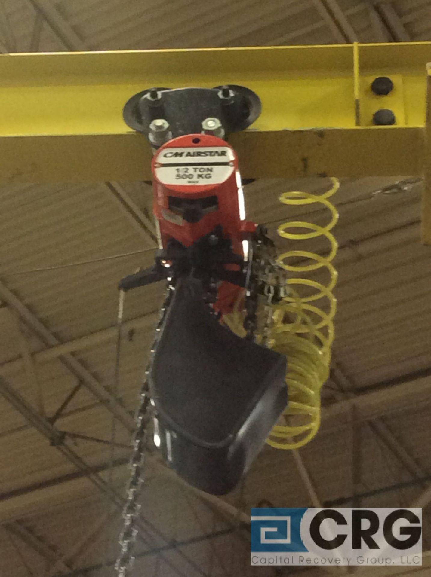 Flat Rock 1/2 ton capacity jib crane with pneumatic hoist, 12 foot arm - Image 2 of 2