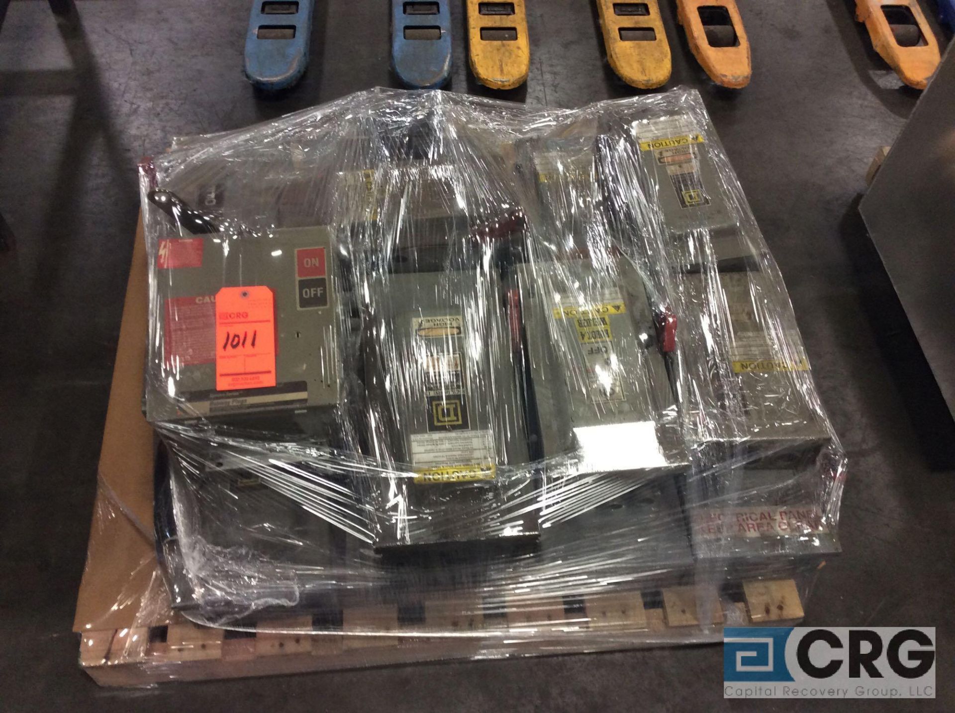 Lot of (+/- 15) asst Square D busway boxes, (ready to ship)