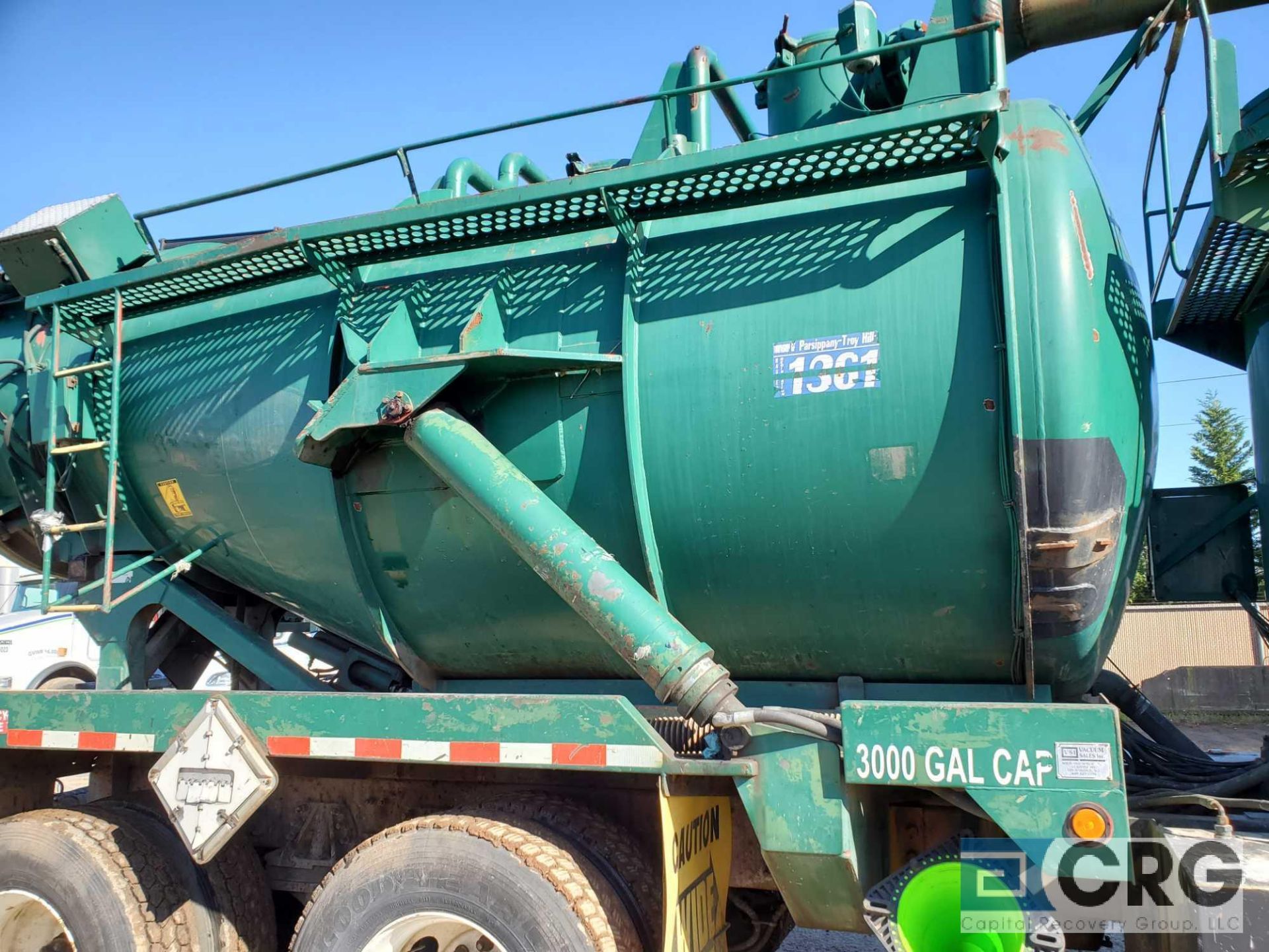 2000 Sterling tandem axle Turbo Vac Truck, 80,000 GVWR, with 3,000 gal. capacity Presvac carbon - Image 3 of 9