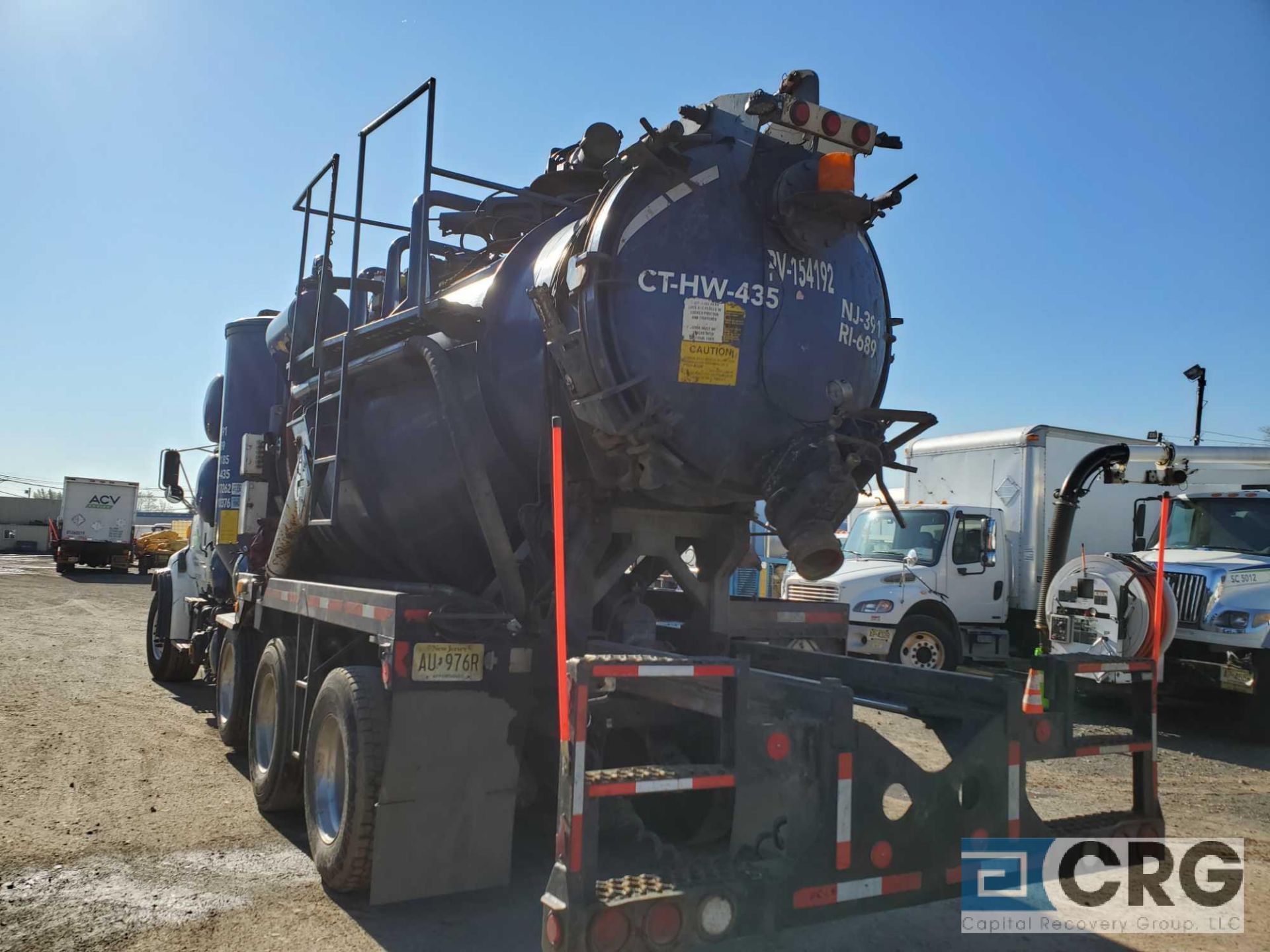 1999 Sterling L951 tag axle Turbo Vac Truck, 73,000 GVWR, with 3,000 gal. capacity Presvac carbon - Image 5 of 13