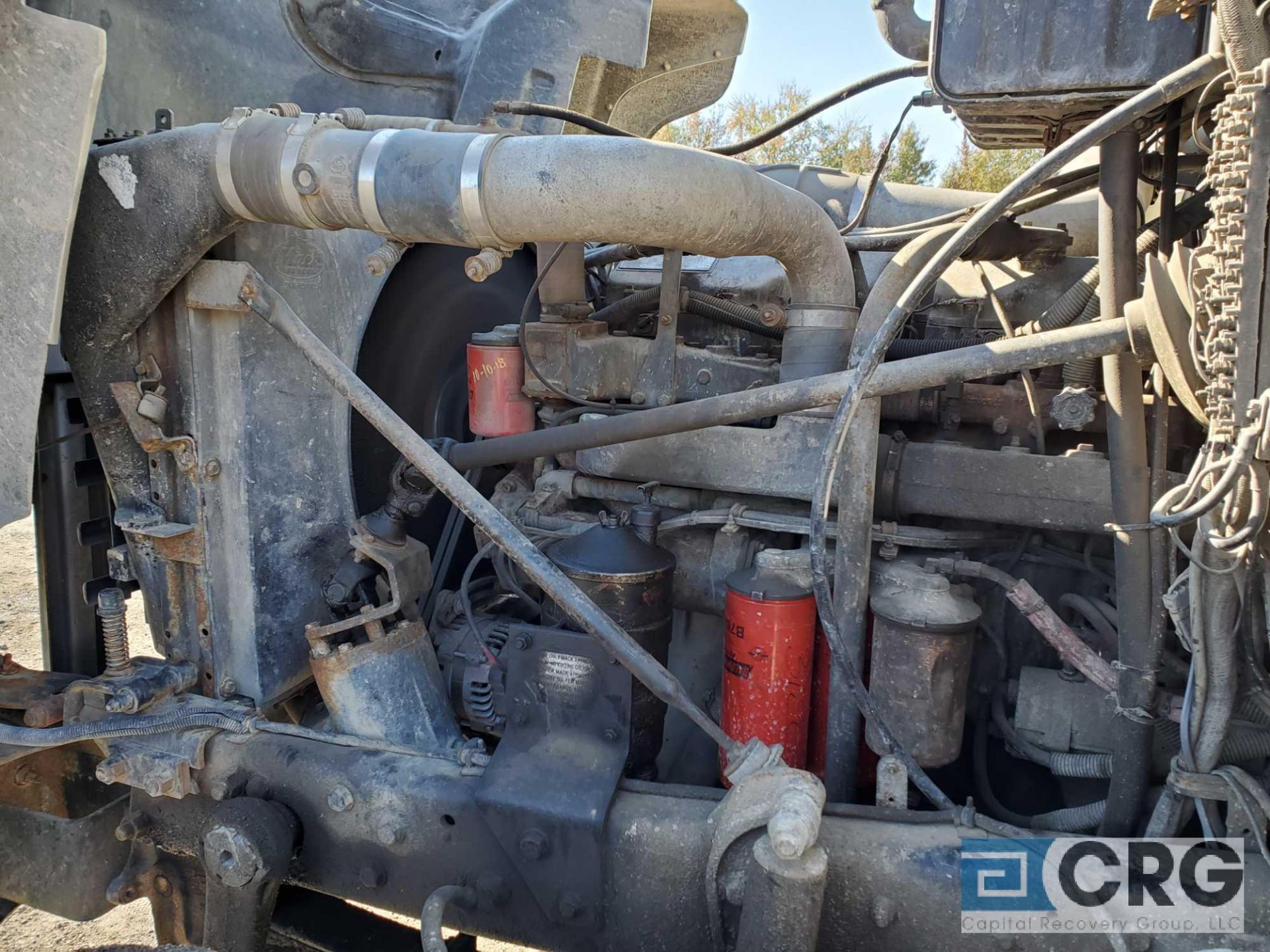 1995 Mack RD6905 tag axle Roll Off Truck, 80,000 GVWR, 25,674 hours, 20-30 cu. Yard capacity, with - Image 10 of 13