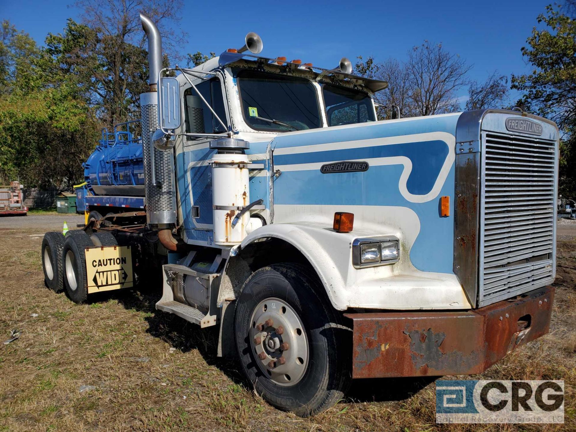 1988 Freightliner tandem axle Tractor - Image 2 of 10