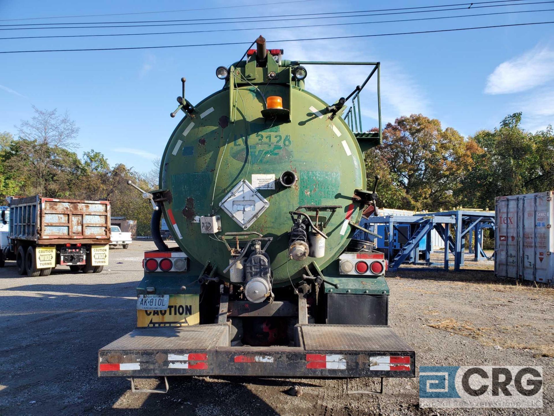 2001 Freightliner Century Liquid Vac Truck, 60,000 GVWR, 30,023 hours, with 3,200 gal. capacity - Image 3 of 10