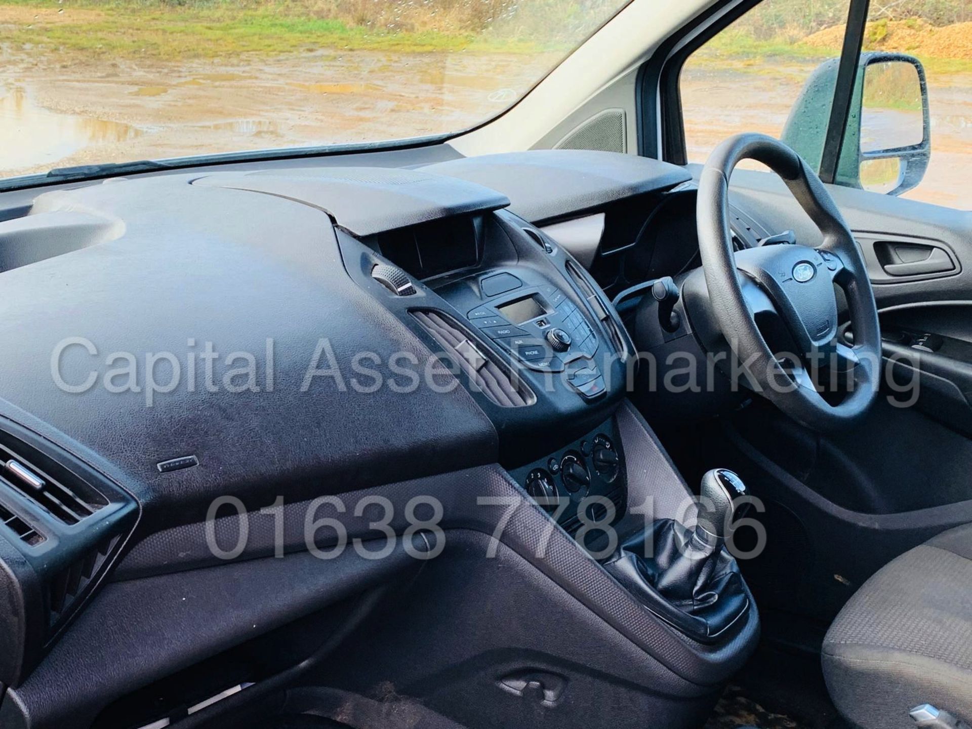 (On Sale) FORD TRANSIT CONNECT *SWB - JETTING UNIT / PANEL VAN* (2015) '1.5 TDCI - 5 SPEED' (NO VAT) - Image 13 of 20