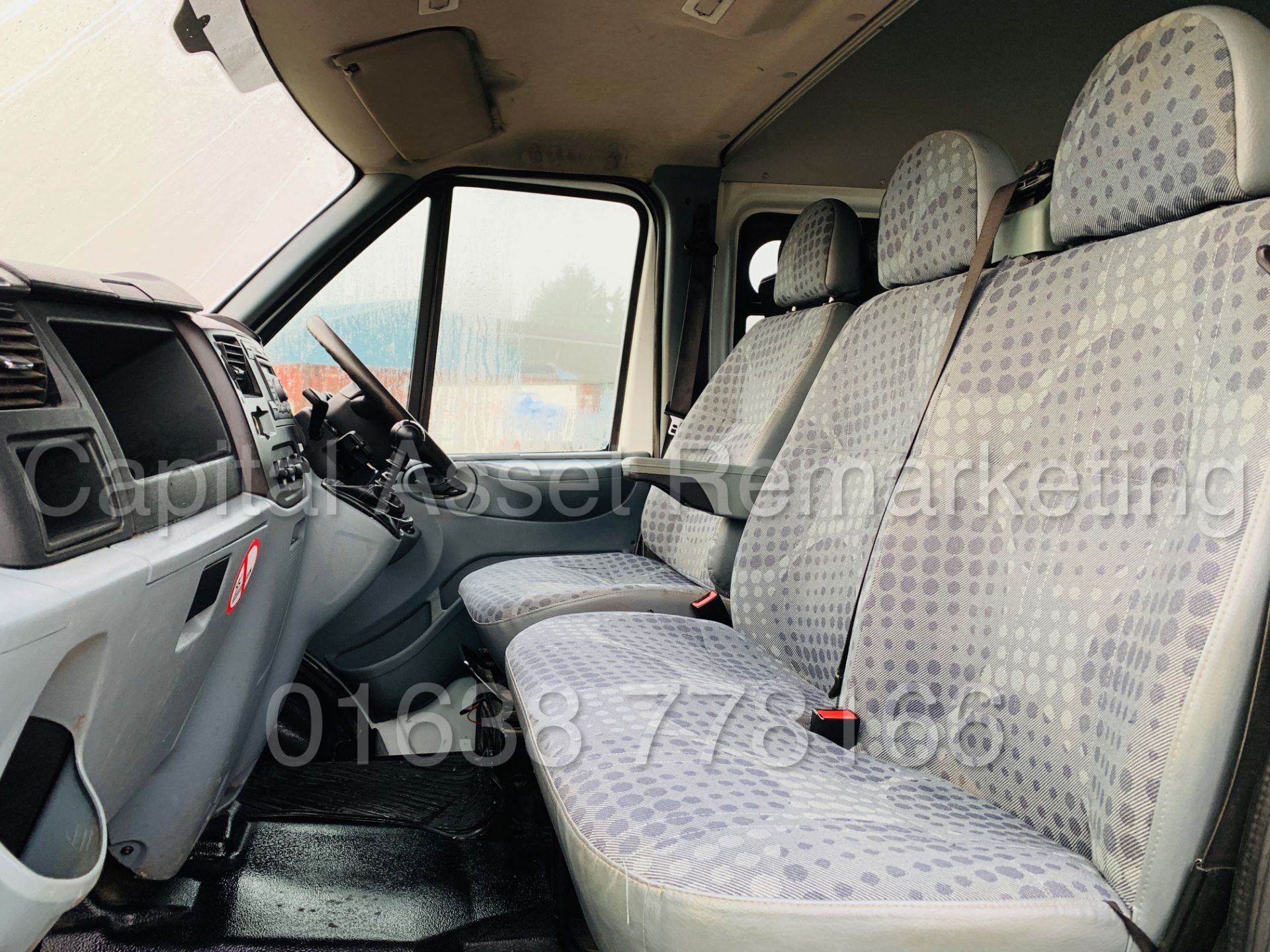 FORD TRANSIT T350 *LWB - 7 SEATER MESSING UNIT* (2014 MODEL) '2.4 TDCI - 6 SPEED' *ON BOARD TOILET* - Image 18 of 44