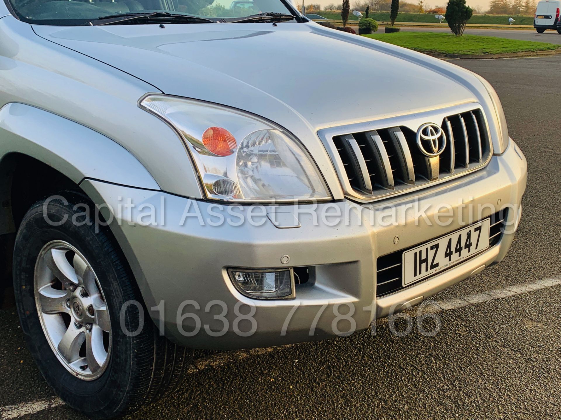 (On Sale) TOYOTA LAND CRUISER *INVINCIBLE* 7 SEATER SUV (2006) '3.0 D-4D - AUTO' *TOP SPEC* (NO VAT) - Image 13 of 50