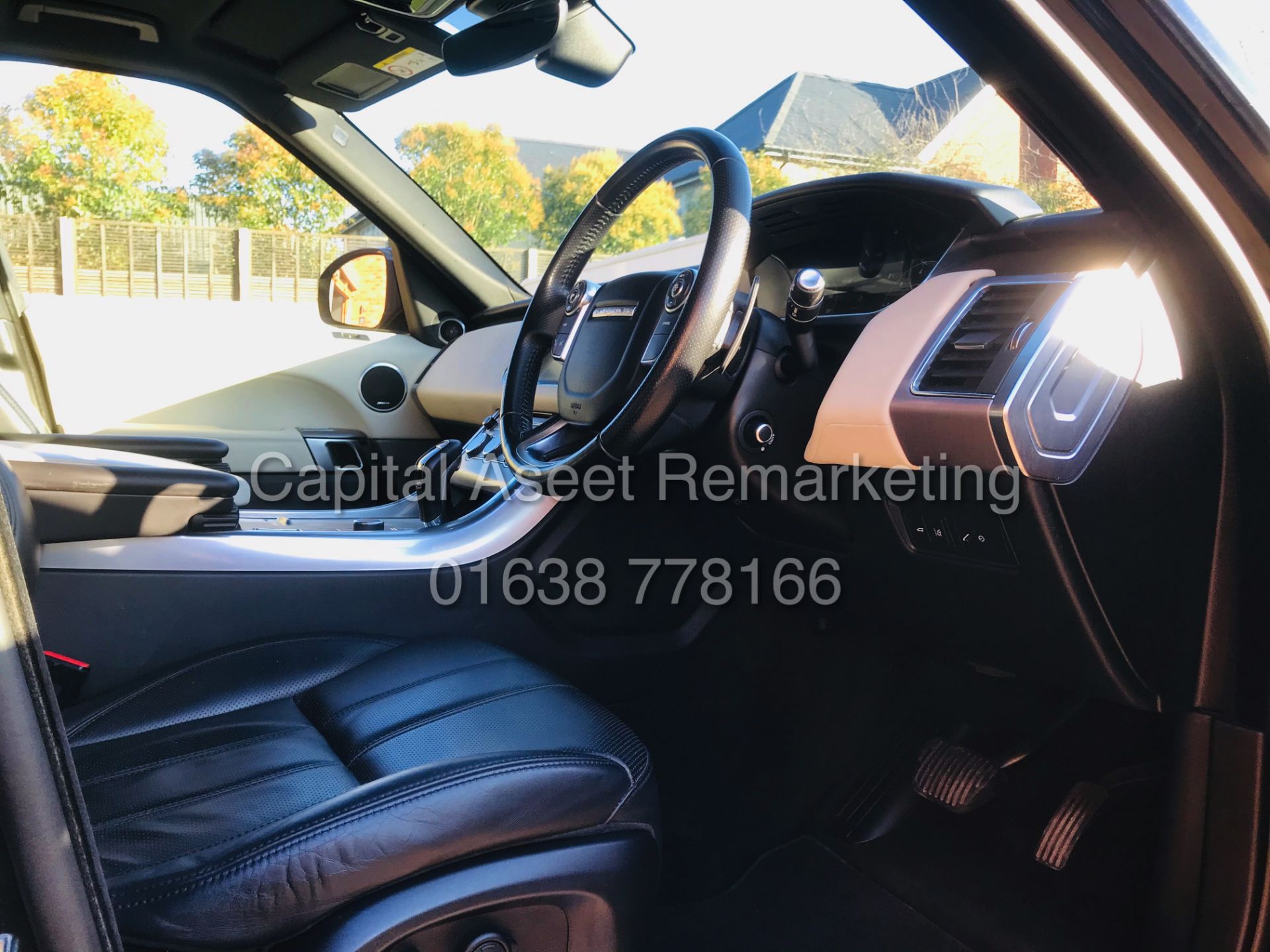 (ON SALE) RANGE ROVER SPORT "HSE - BLACK" 3.0 SDV6 - 8 SPEED (2017 MODEL) 1 OWNER - SAT NAV -LEATHER - Image 12 of 45