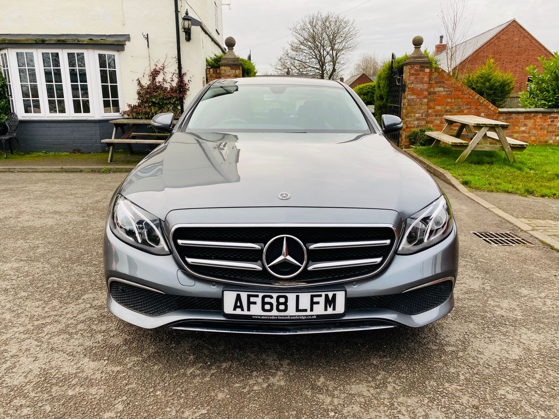 ON SALE MERCEDES E220d "SPECIAL EQUIPMENT" 9G-TRONIC (2019 MODEL) *GREAT SPEC*SAT NAV - LEATHER - Image 3 of 26