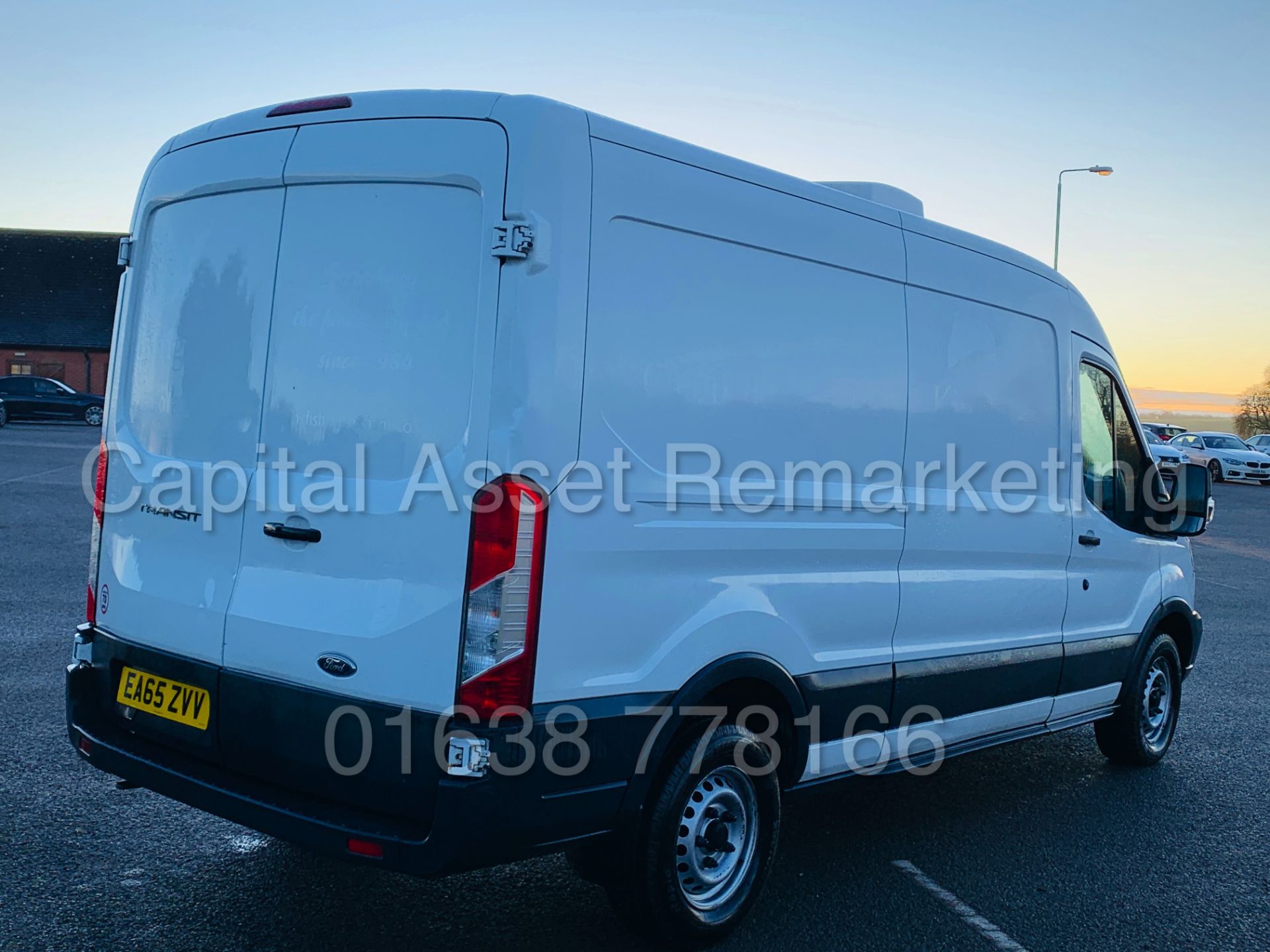 (On Sale) FORD TRANSIT T350 *LWB - REFRIGERATED VAN* (65 REG) '2.2 TDCI -125 BHP- 6 SPEED' (1 OWNER) - Image 12 of 43