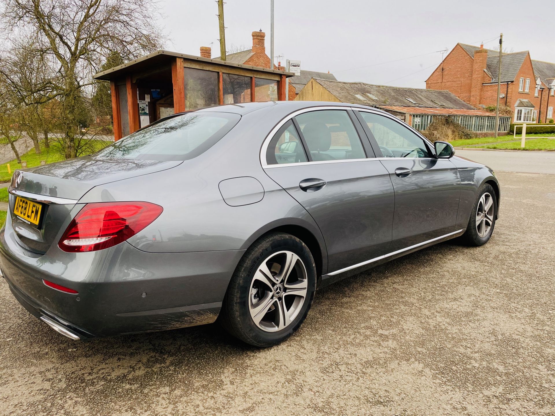 ON SALE MERCEDES E220d "SPECIAL EQUIPMENT" 9G-TRONIC (2019 MODEL) *GREAT SPEC*SAT NAV - LEATHER - Image 4 of 26