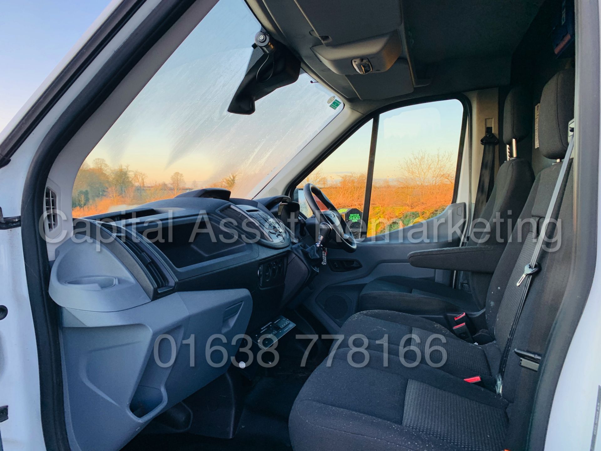 (On Sale) FORD TRANSIT T350 *LWB - REFRIGERATED VAN* (65 REG) '2.2 TDCI -125 BHP- 6 SPEED' (1 OWNER) - Image 17 of 43