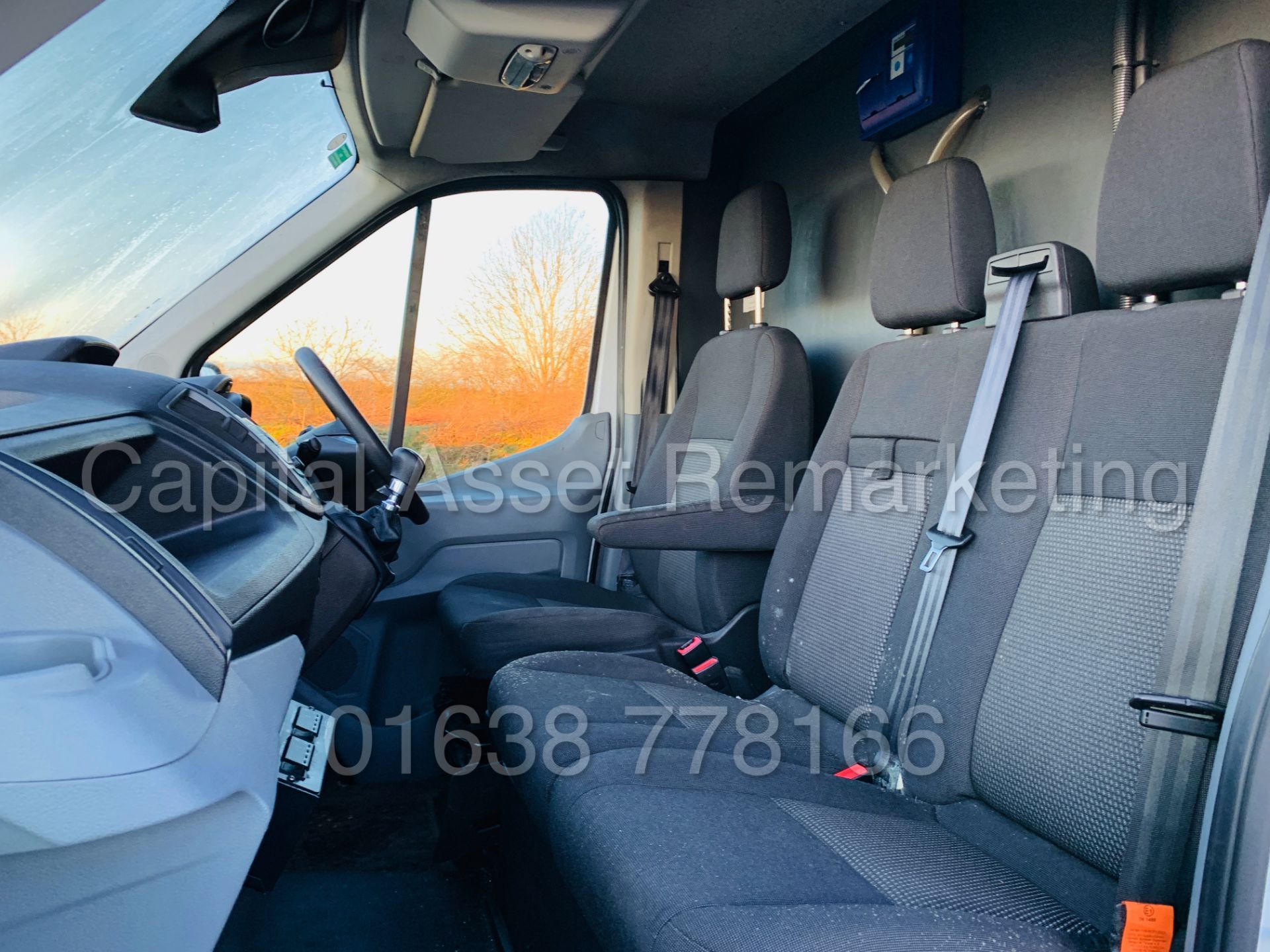 (On Sale) FORD TRANSIT T350 *LWB - REFRIGERATED VAN* (65 REG) '2.2 TDCI -125 BHP- 6 SPEED' (1 OWNER) - Image 18 of 43