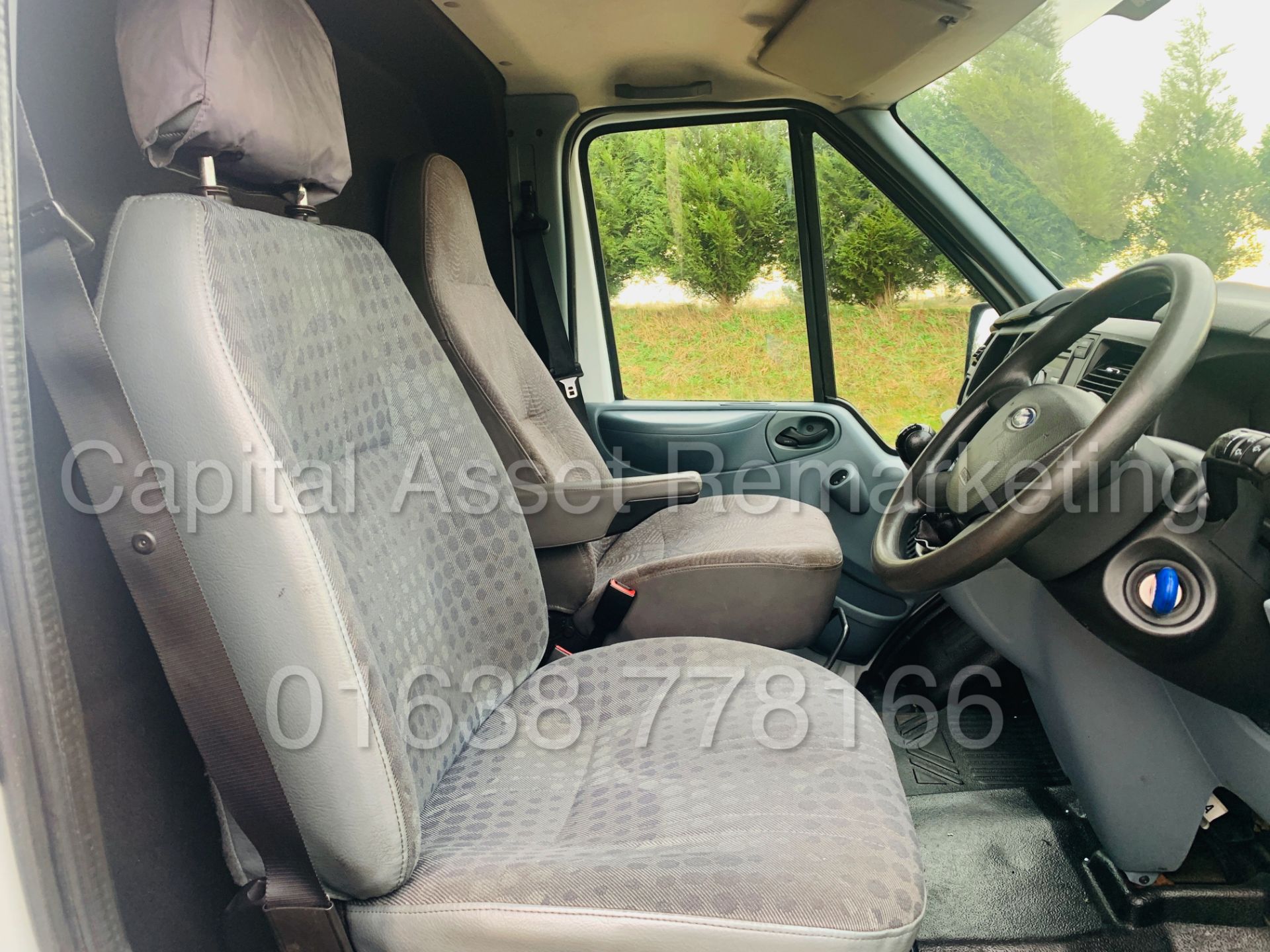 FORD TRANSIT T350L RWD *XLWB - HI-ROOF JUMBO* (2013) '2.2 TDCI - 6 SPEED' *LOW MILES* - Image 18 of 26