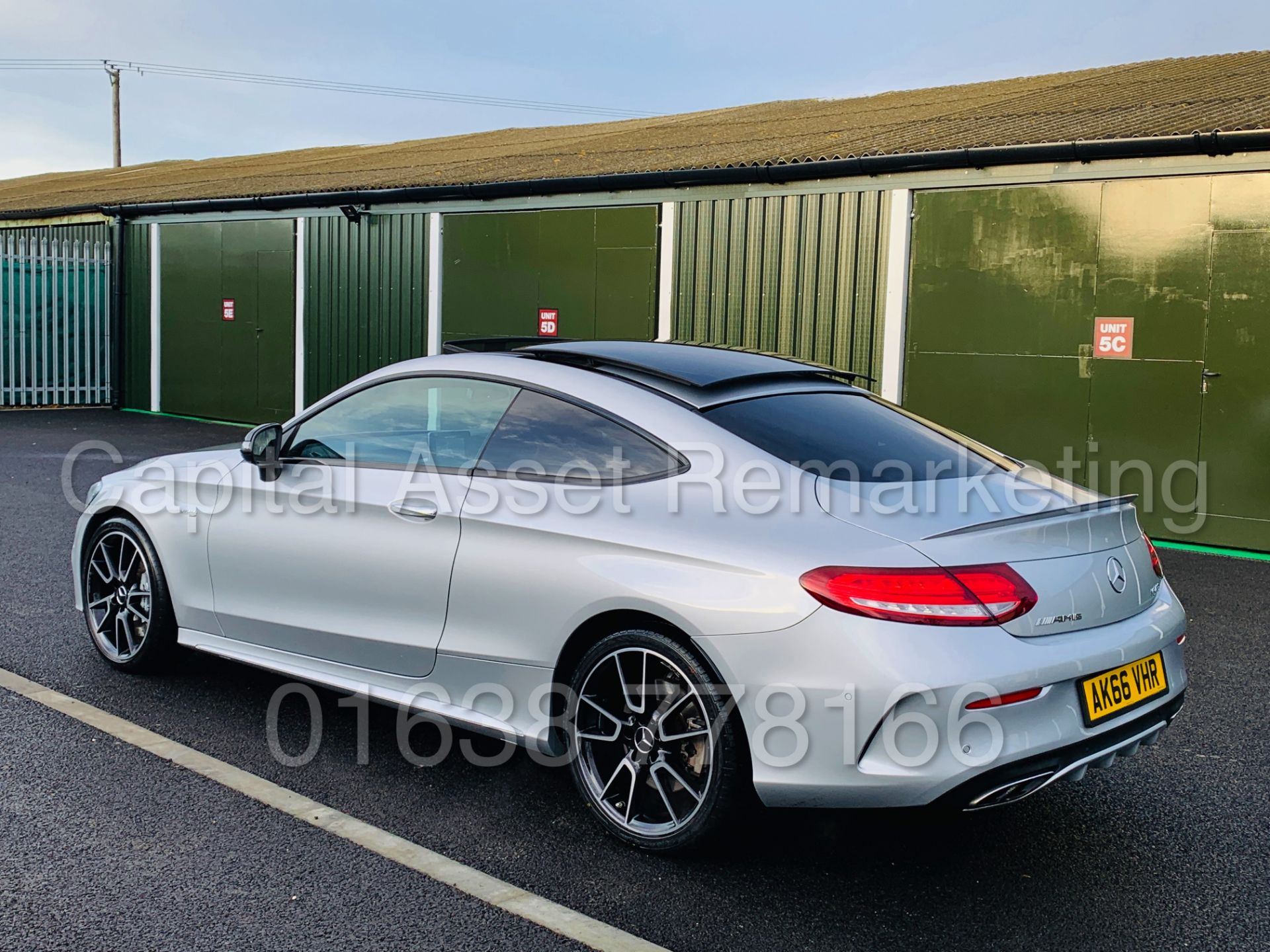 MERCEDES-BENZ C43 AMG *PREMIUM 4 MATIC* COUPE (2017) '9-G AUTO - LEATHER - SAT NAV' **FULLY LOADED** - Image 11 of 67