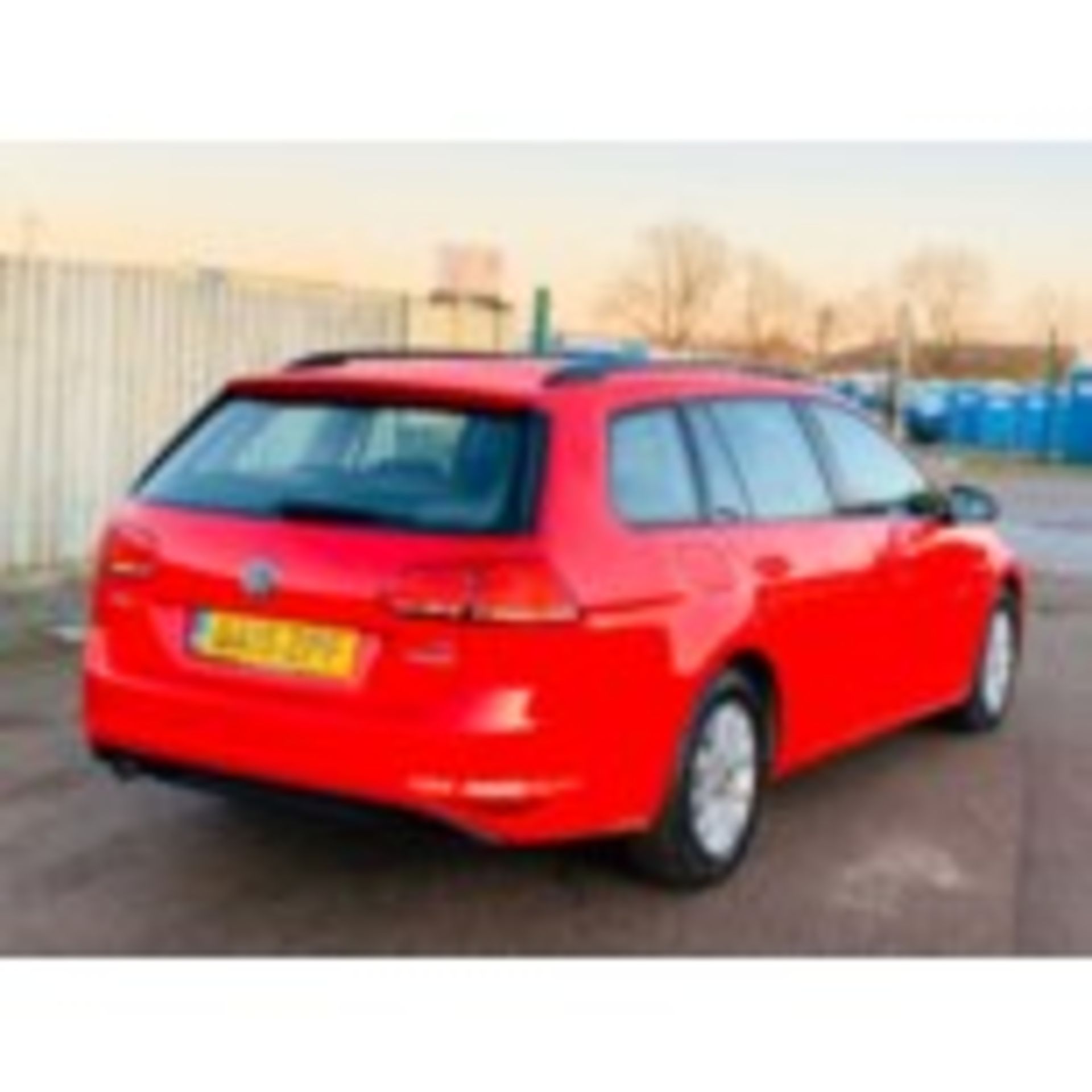 VOLKSWAGEN GOLF "TDI" SE ESTATE - 15 REG - NEW SHAPE - 1 KEEPER - AIR CON - GREAT SPEC - LOOK!!! - Image 10 of 24