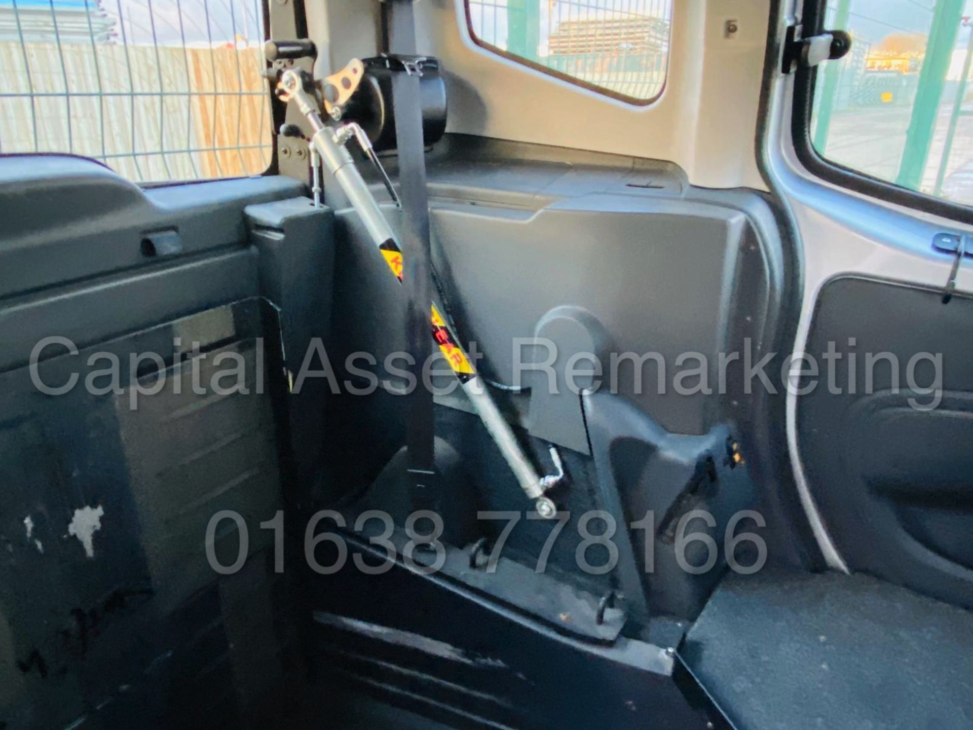 ON SALE FIAT QUBO *DYNAMIC* (2012 MODEL) 'AUTO* (WHEEL CHAIR ACCESSIBLE VEHICLE) *ONLY 12K MILES* - Image 11 of 24