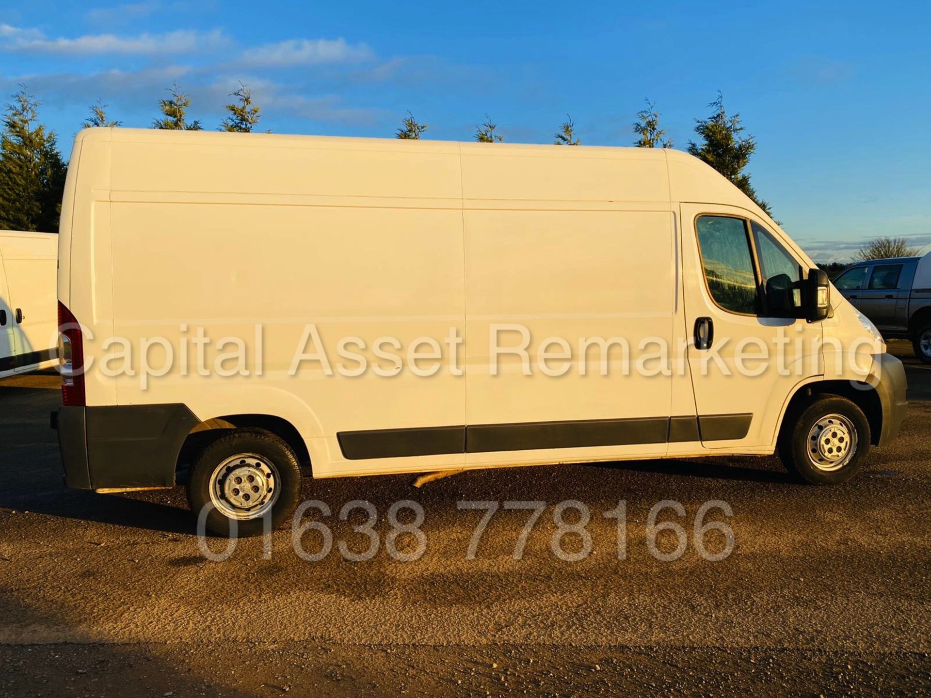 PEUGEOT BOXER *PROFESSIONAL* LWB HI-ROOF / PANEL VAN (2014) '2.2 HDI - 130 BHP - 6 SPEED' (NO VAT) - Image 9 of 26