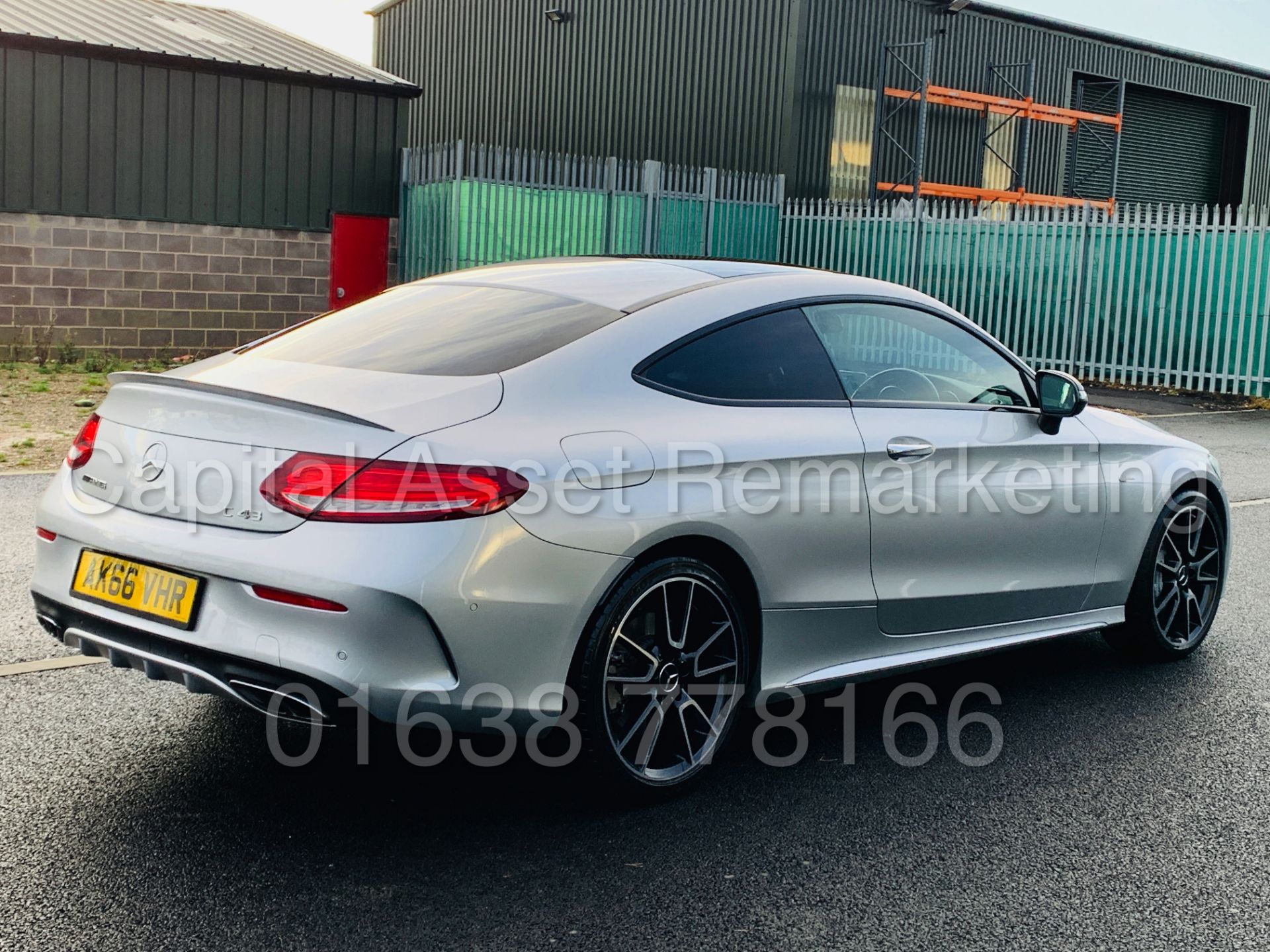 MERCEDES-BENZ C43 AMG *PREMIUM 4 MATIC* COUPE (2017) '9-G AUTO - LEATHER - SAT NAV' **FULLY LOADED** - Image 17 of 67