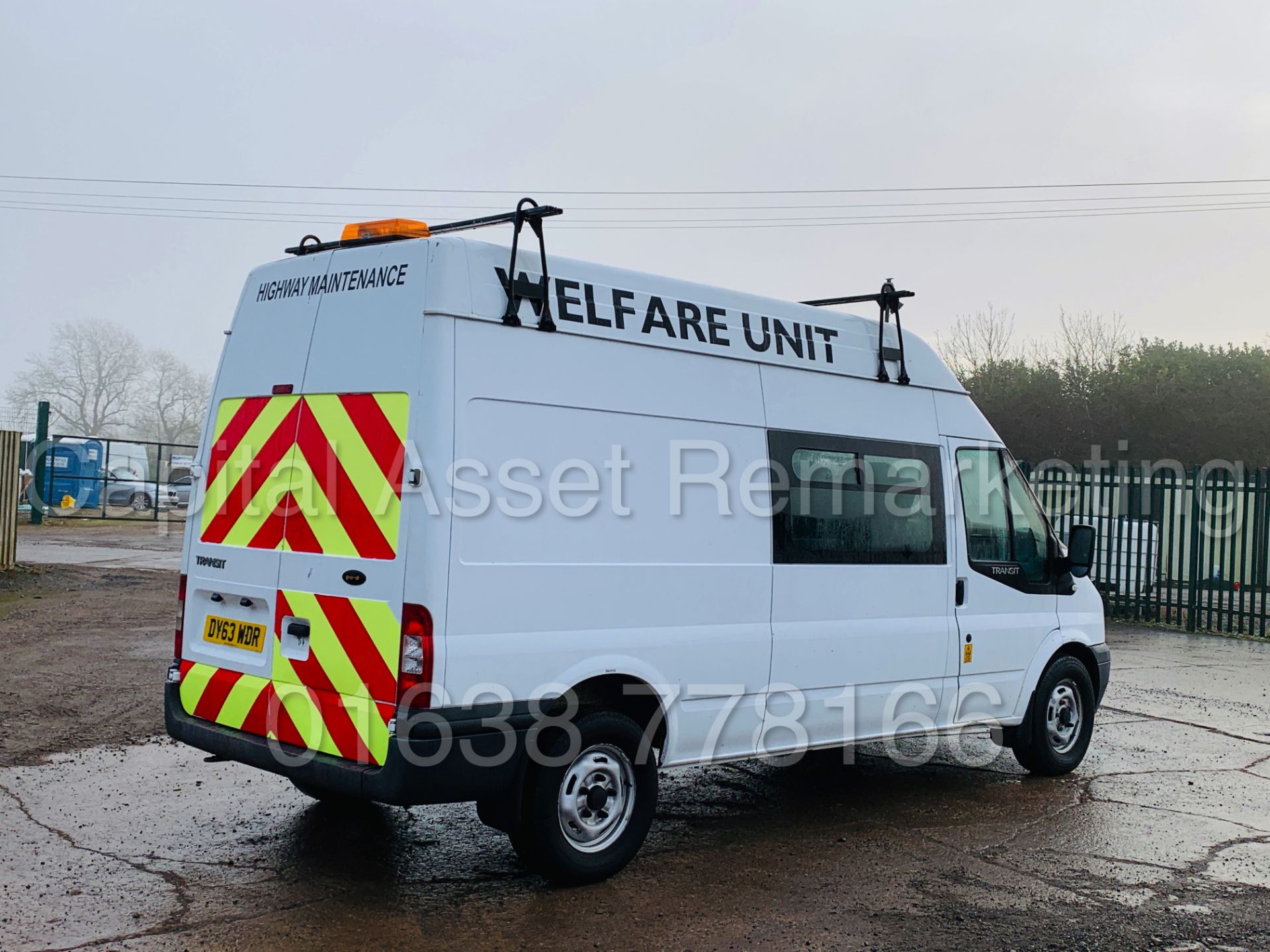 FORD TRANSIT T350 *LWB - 7 SEATER MESSING UNIT* (2014 MODEL) '2.2 TDCI - 6 SPEED' *ON BOARD TOILET* - Image 12 of 43