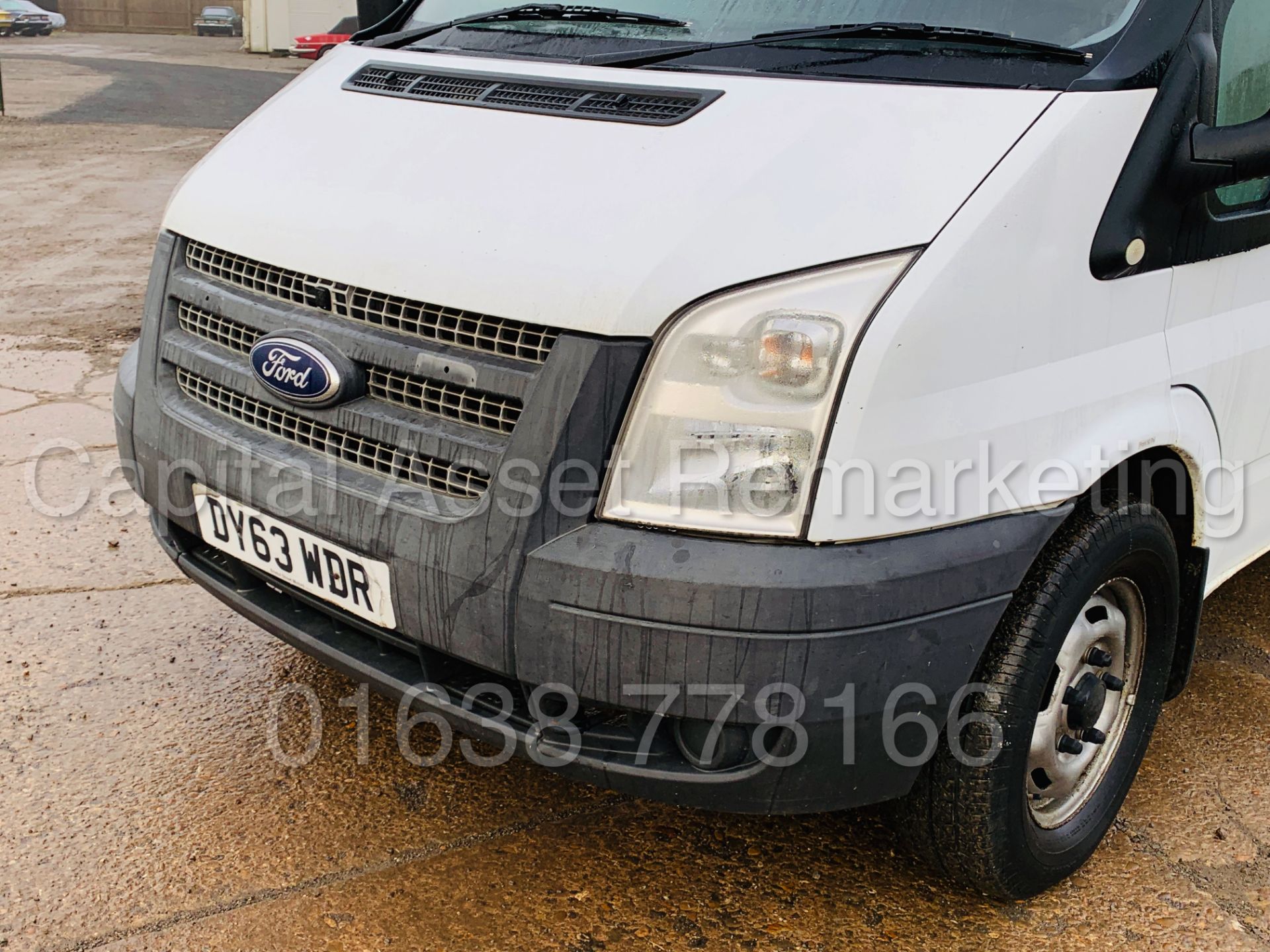 FORD TRANSIT T350 *LWB - 7 SEATER MESSING UNIT* (2014 MODEL) '2.2 TDCI - 6 SPEED' *ON BOARD TOILET* - Image 14 of 43