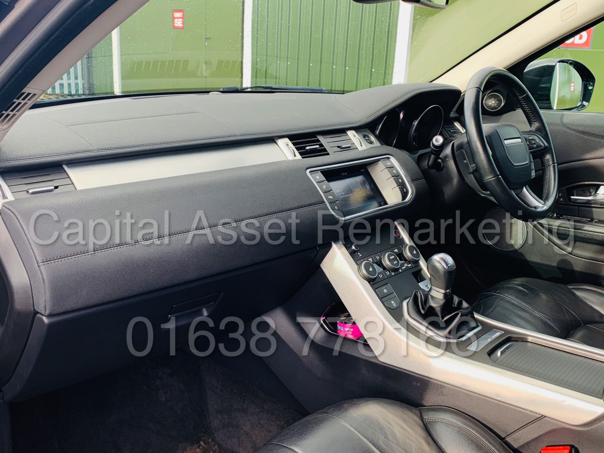 (ON SALE) RANGE ROVER EVOQUE *SE EDITION* 5 DOOR SUV (2016 MODEL) '2.0 DIESEL - 150 BHP' - Image 21 of 47