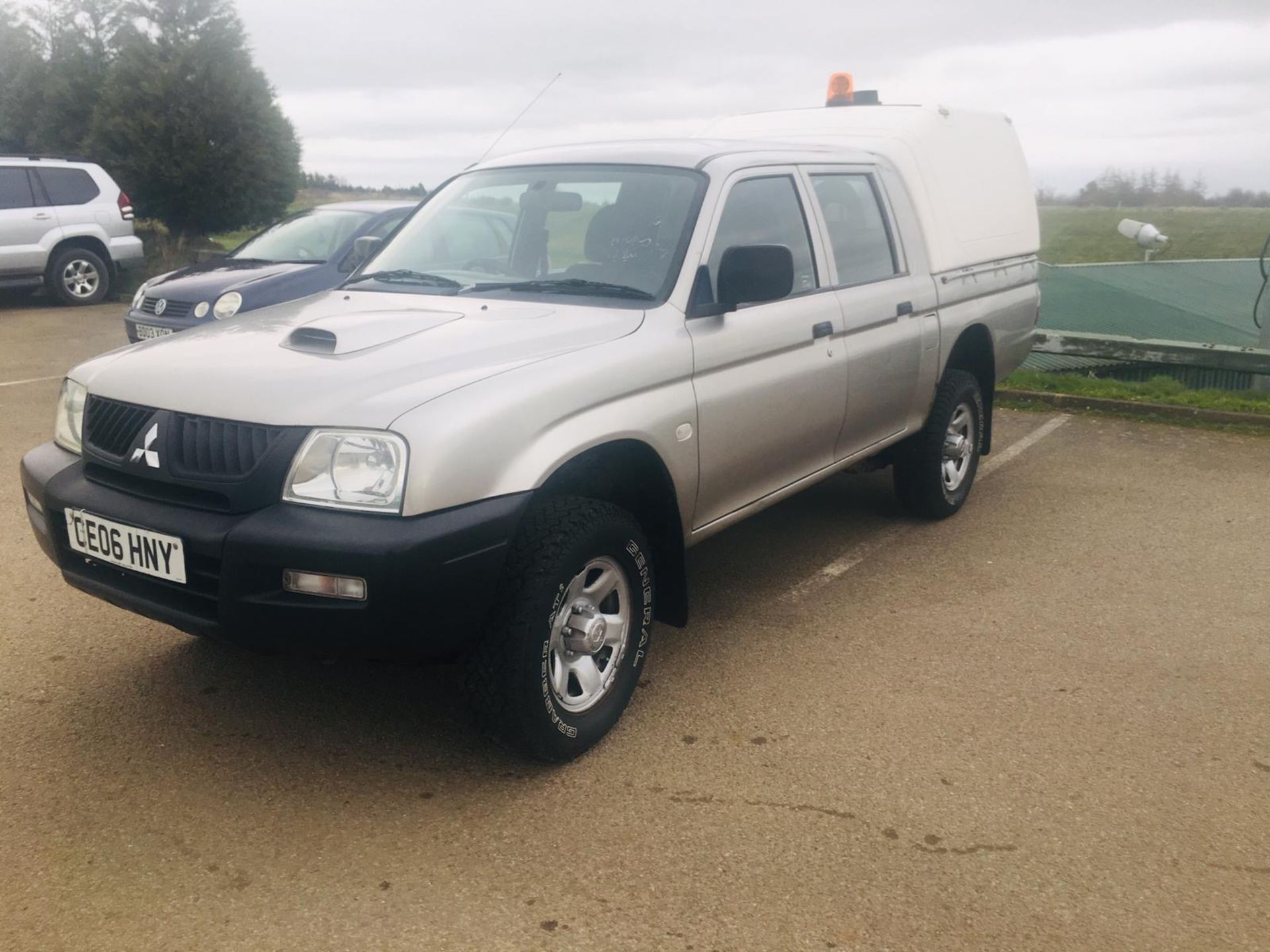 ON SALE MITSUBISHI L200 2.5 TURBO DIESEL 4 DOOR DOUBLE CAB - 06 REG - MET PAINT - NO VAT!!!! - Image 2 of 7