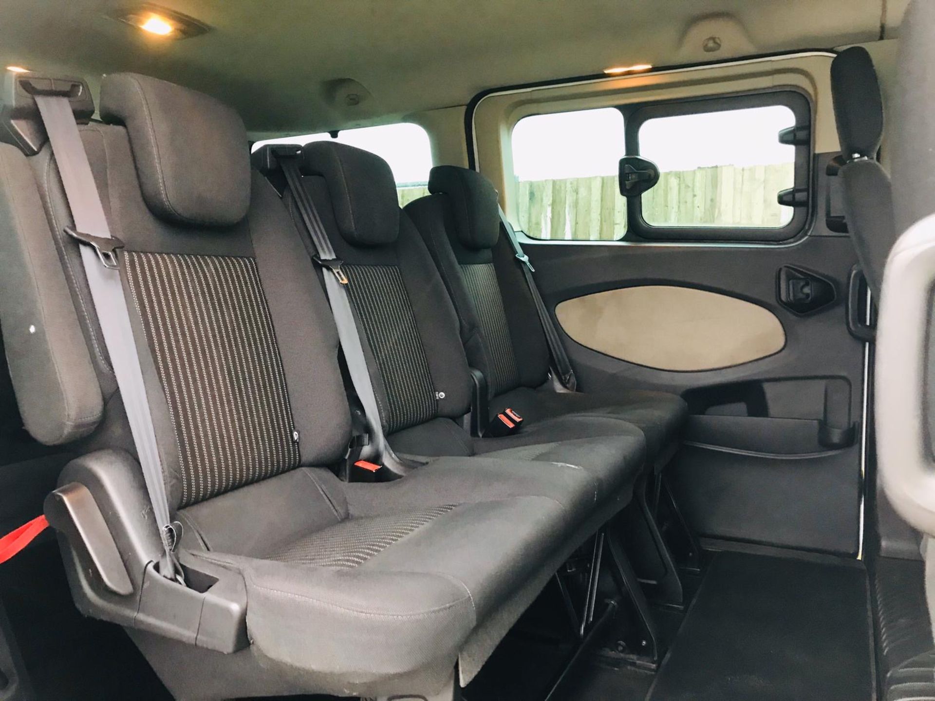 FORD TOURNEO "CUSTOM" 8 SEATER MPV/MINIBUS - TREND EDITION - 16 REG - FSH - AIR CON - 16 REG - LOOK - Image 10 of 17