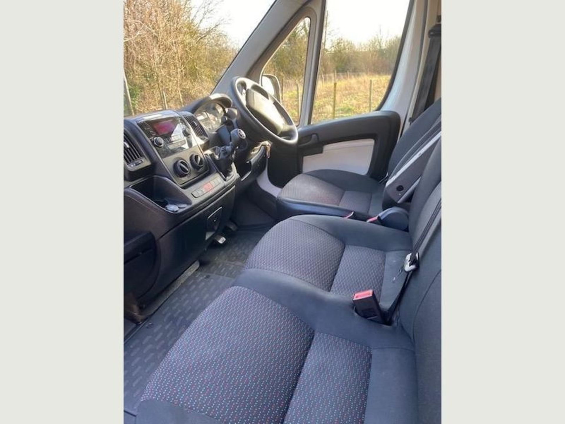 (ON SALE) PEUGEOT BOXER 2.2HDI "LWB" LUTON BOX VAN LOW LOADER -2016 MODEL- 69K MILES-IDEAL HORSEBOX - Image 3 of 6