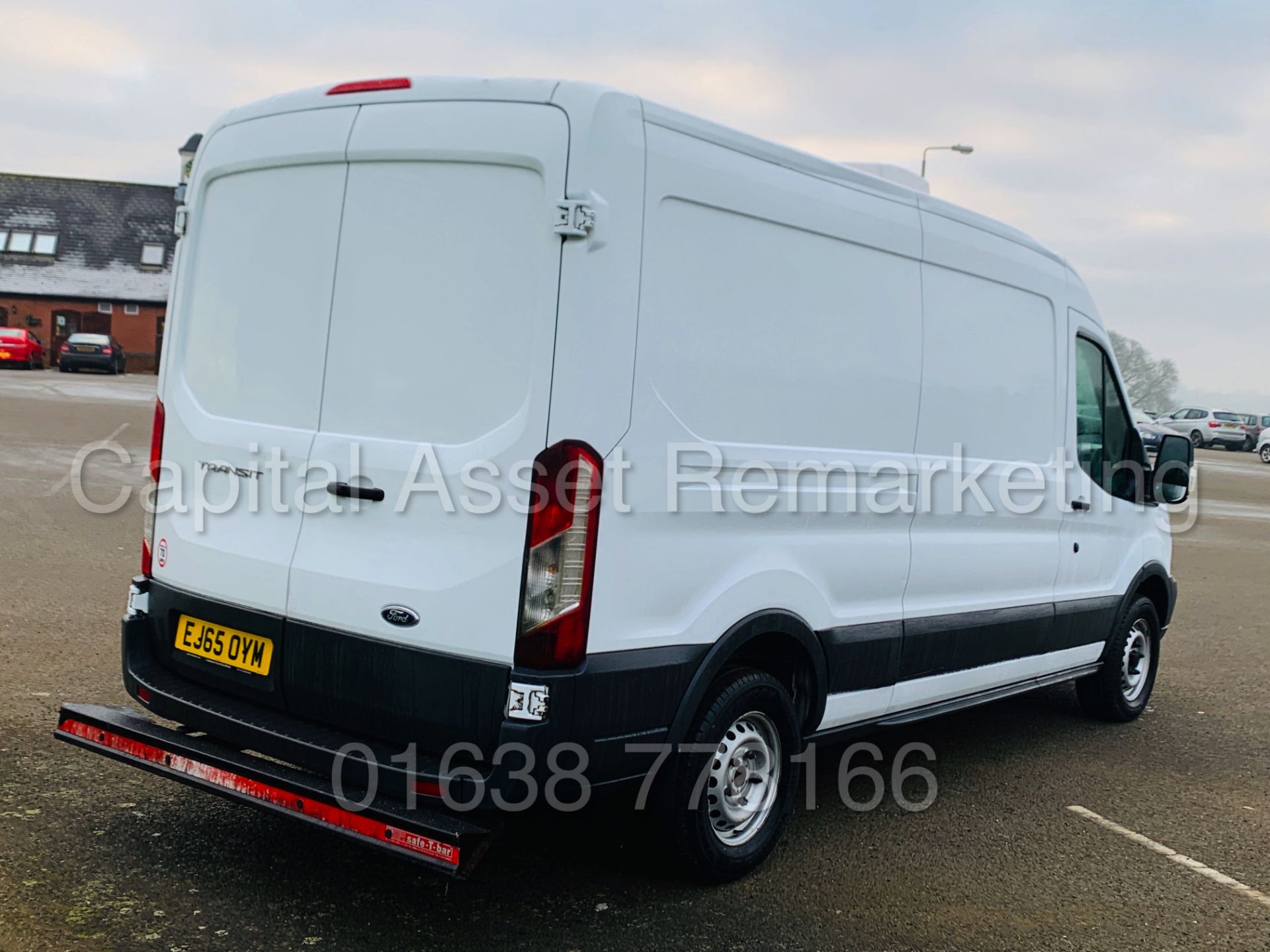 FORD TRANSIT T350 *LWB - REFRIGERATED VAN* (2016) '2.2 TDCI - 125 BHP - 6 SPEED' (3500 KG) *SAT NAV* - Image 8 of 42