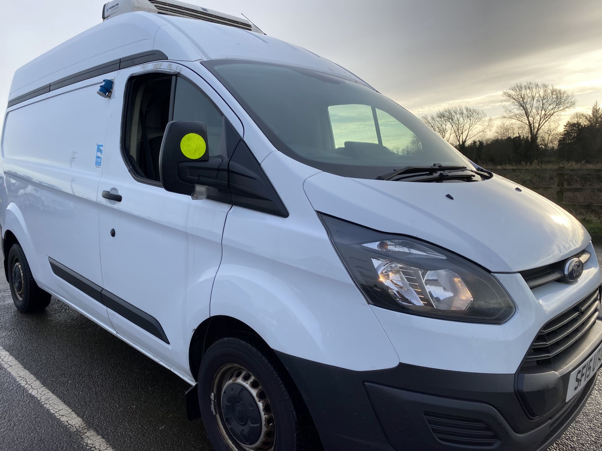 FORD TRANSIT CUSTOM 2.2TDCI FRIDGE FREEZER VAN "LWB" HIGH TOP - 15 REG - OVERNIGHT STANDBY - LOOK!!! - Image 2 of 14