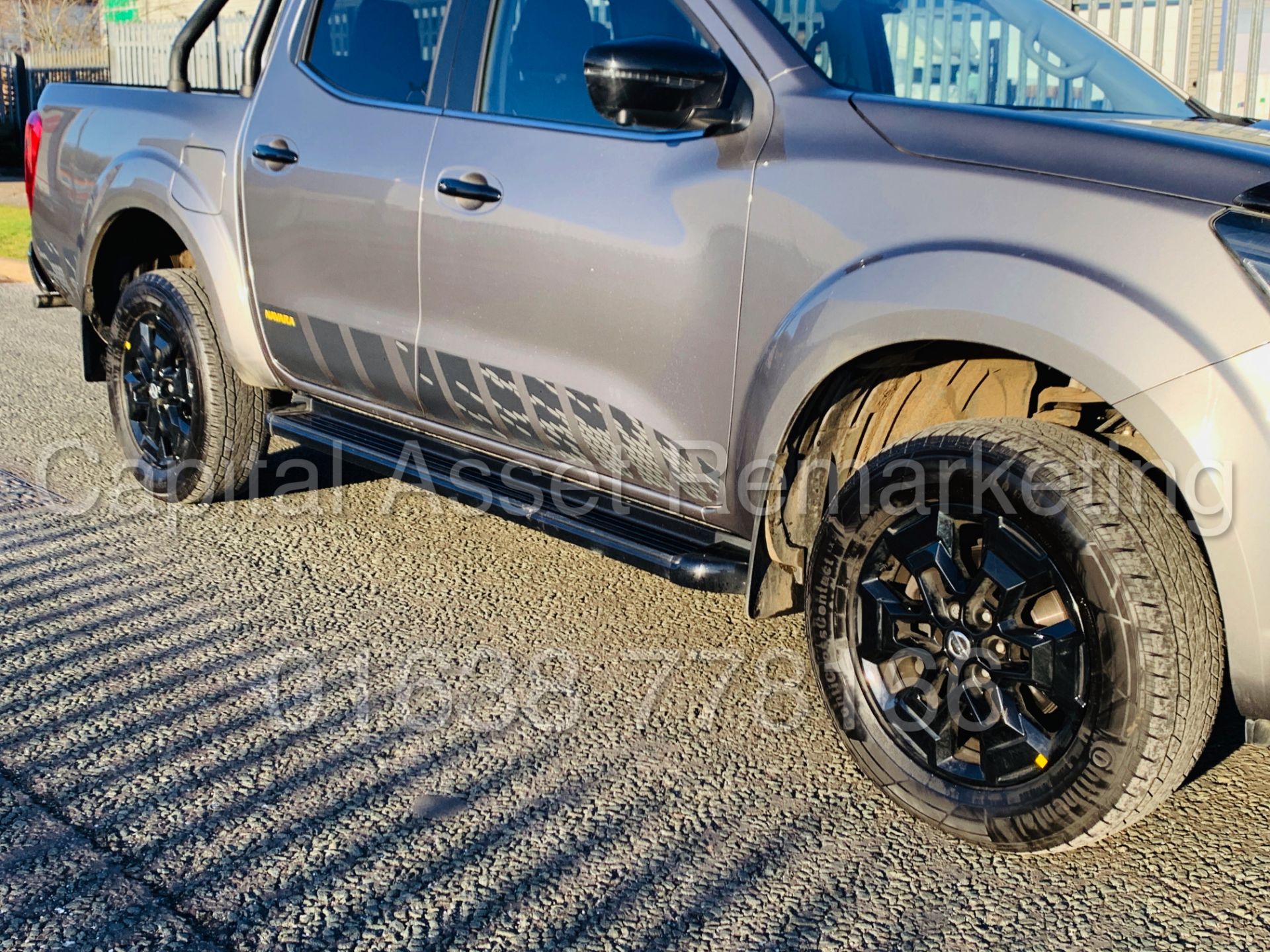 NISSAN NAVARA *N-GUARD* DOUBLE CAB PICK-UP (2019 - 69 REG) '2.3 DCI - 190 BHP - AUTO' *MASSIVE SPEC* - Image 16 of 60