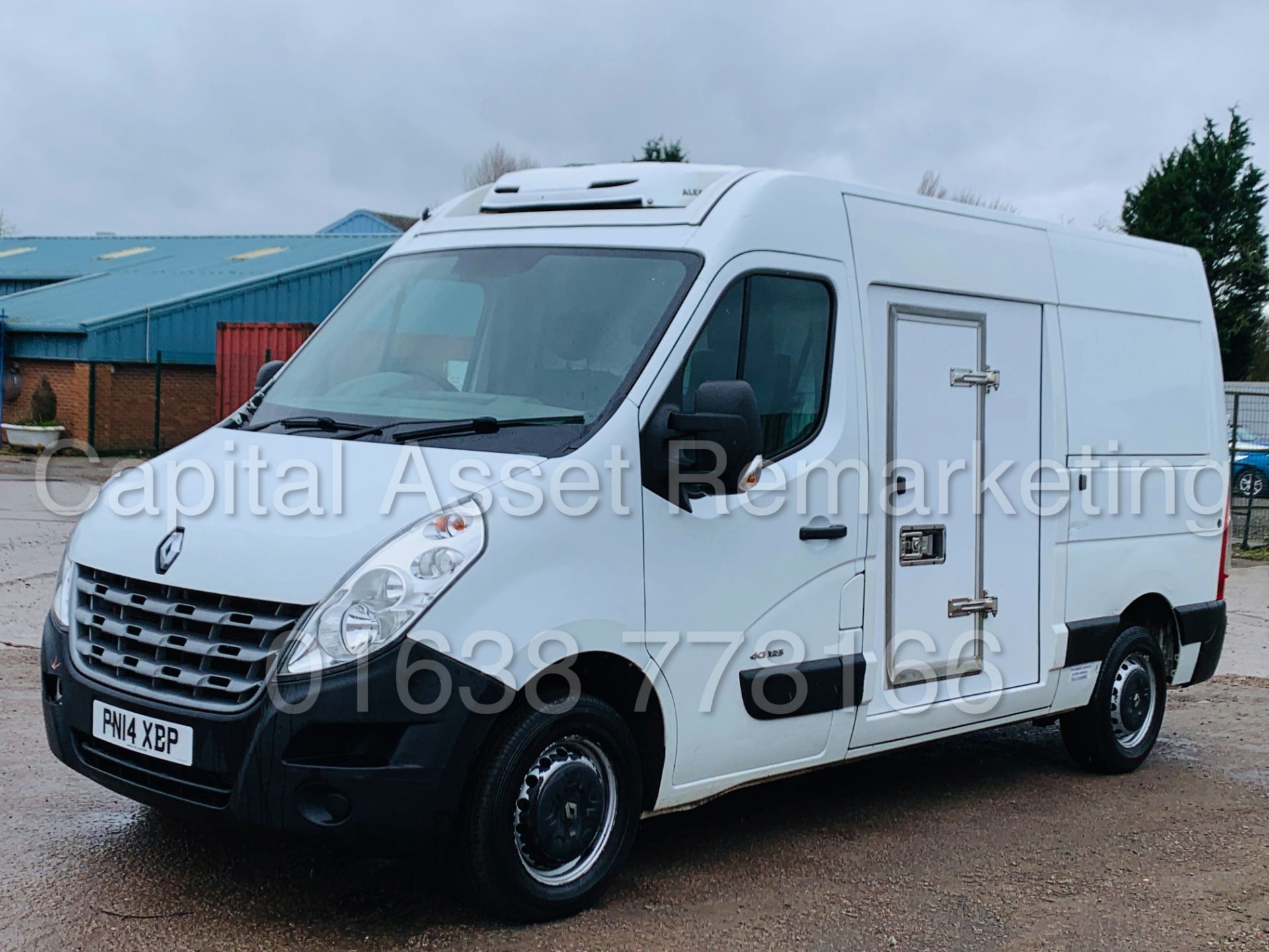 RENAULT MASTER MM35 *MWB HI-ROOF / REFRIGERATED VAN* (2014) '2.3 DCI - 125 BHP - 6 SPEED' *AIR CON* - Image 6 of 36