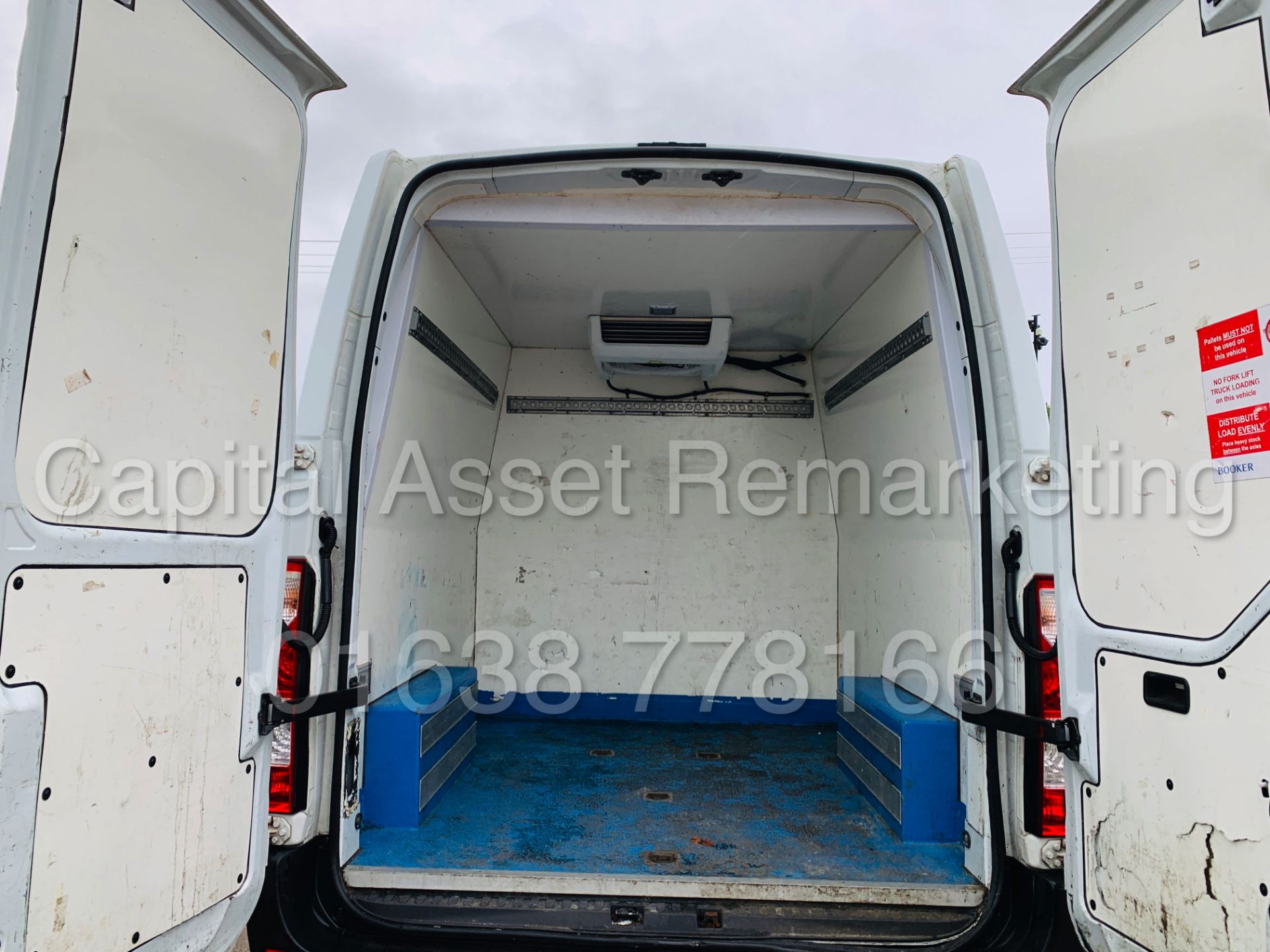 RENAULT MASTER MM35 *MWB HI-ROOF / REFRIGERATED VAN* (2014) '2.3 DCI - 125 BHP - 6 SPEED' *AIR CON* - Image 22 of 36